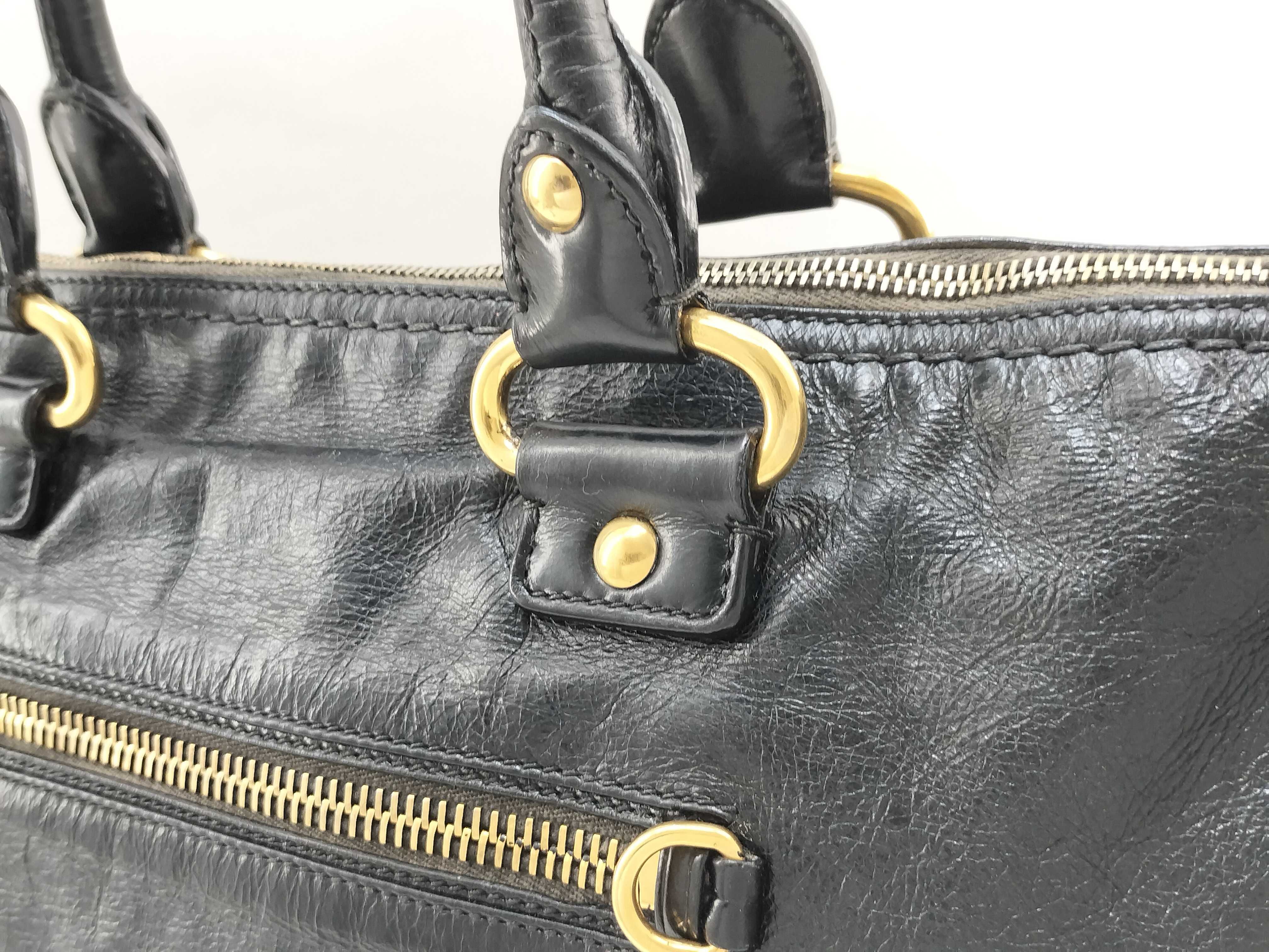 2-way handbag, leather, triangular plate handbag — view 3