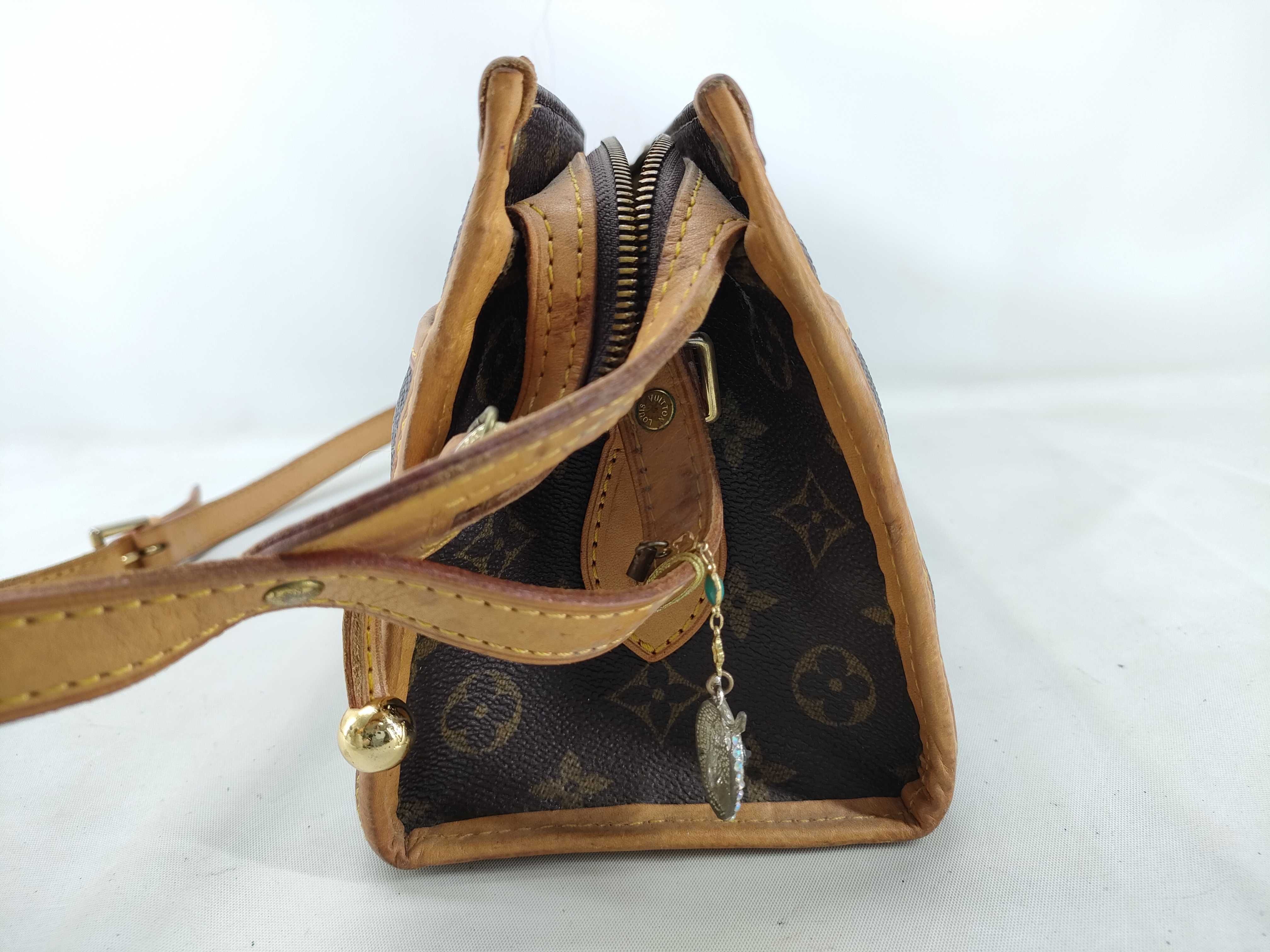 Monogram LV Popin Coeur Shoulder Bag — view 15