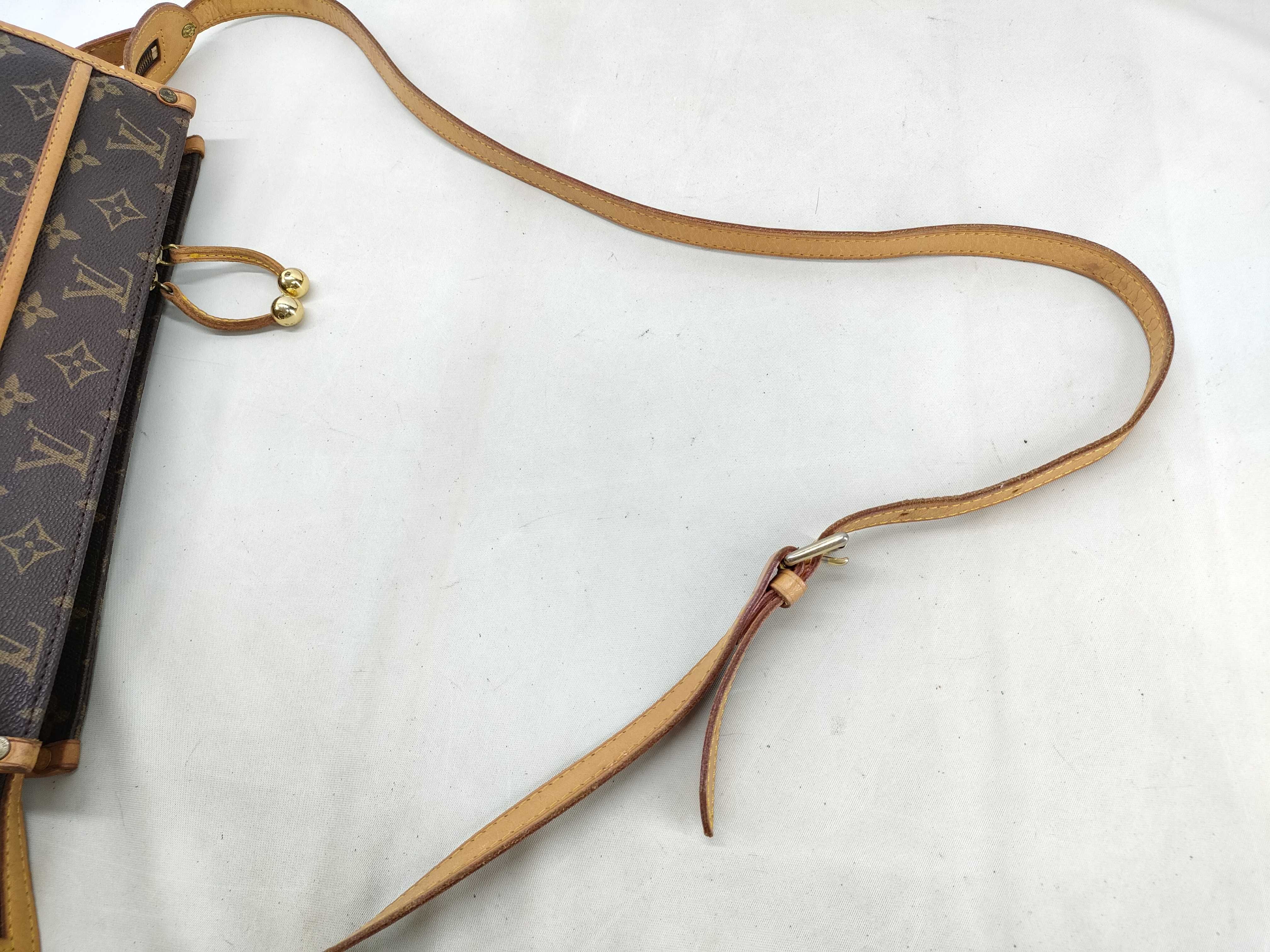 Monogram LV Popin Coeur Shoulder Bag — view 5