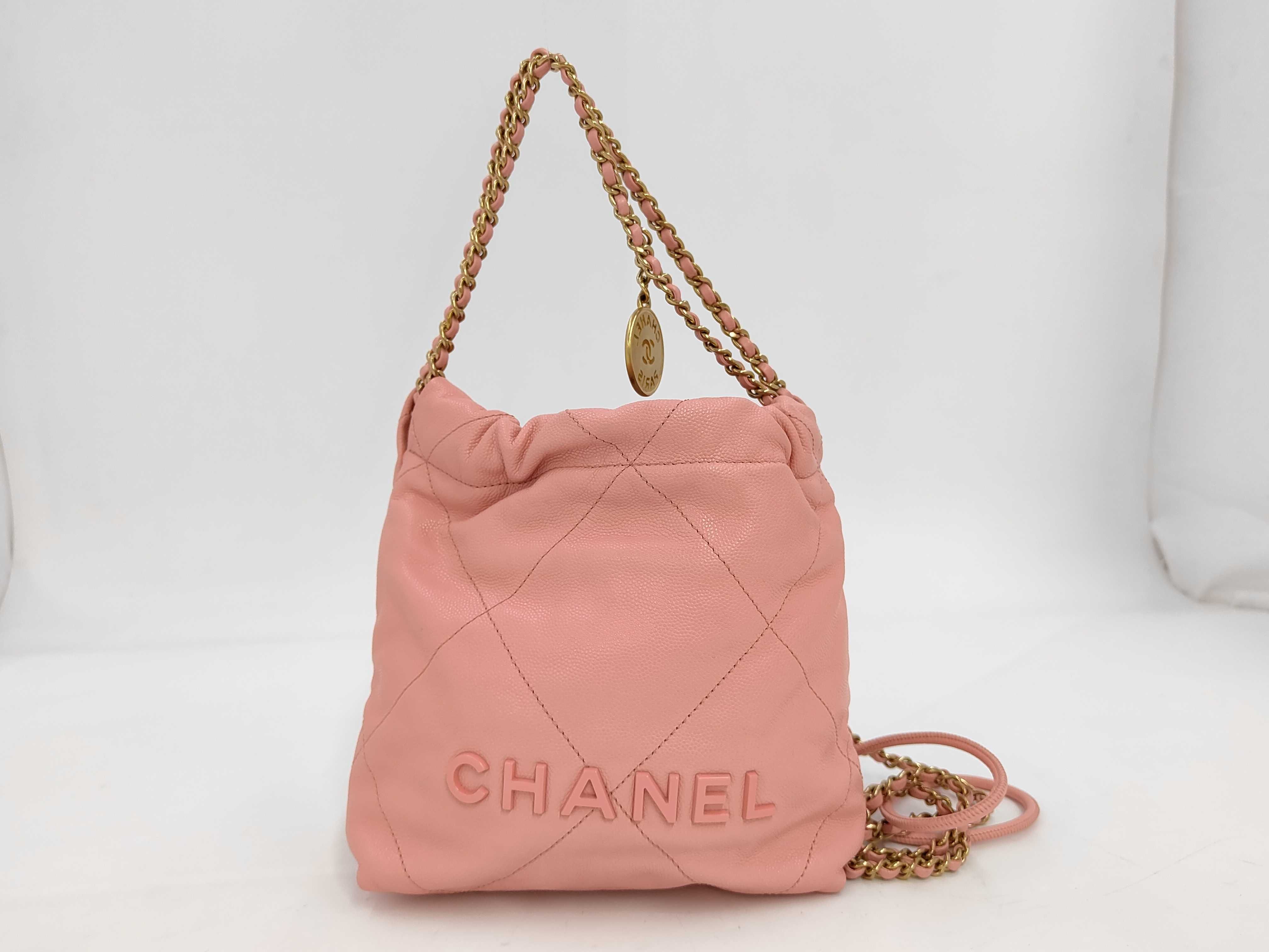 2156 Chanel 22 Chain Shoulder Bag with Gold Hardware, Pink Shoulder Bag