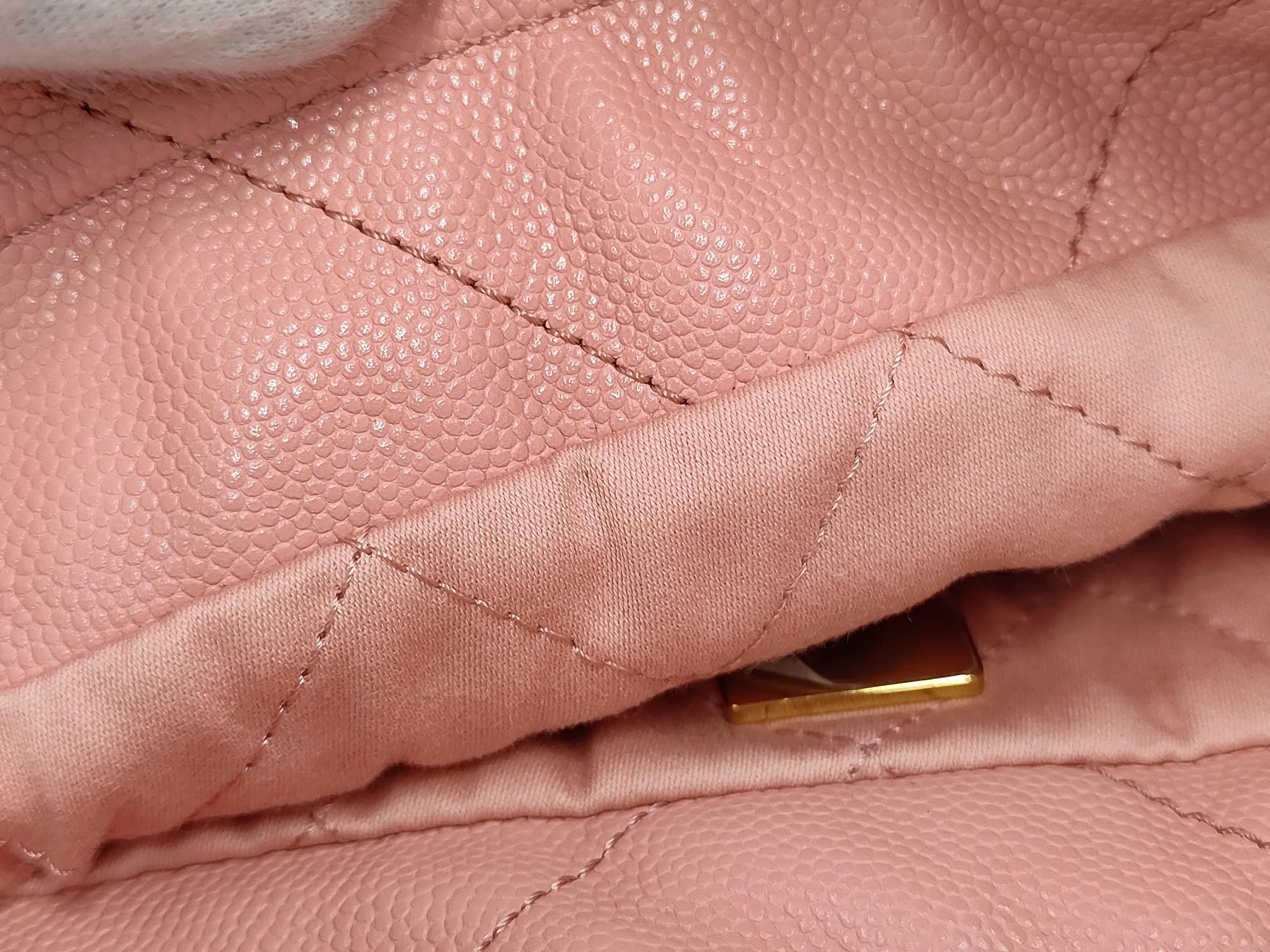 2156 Chanel 22 Chain Shoulder Bag with Gold Hardware, Pink Shoulder Bag — view 11