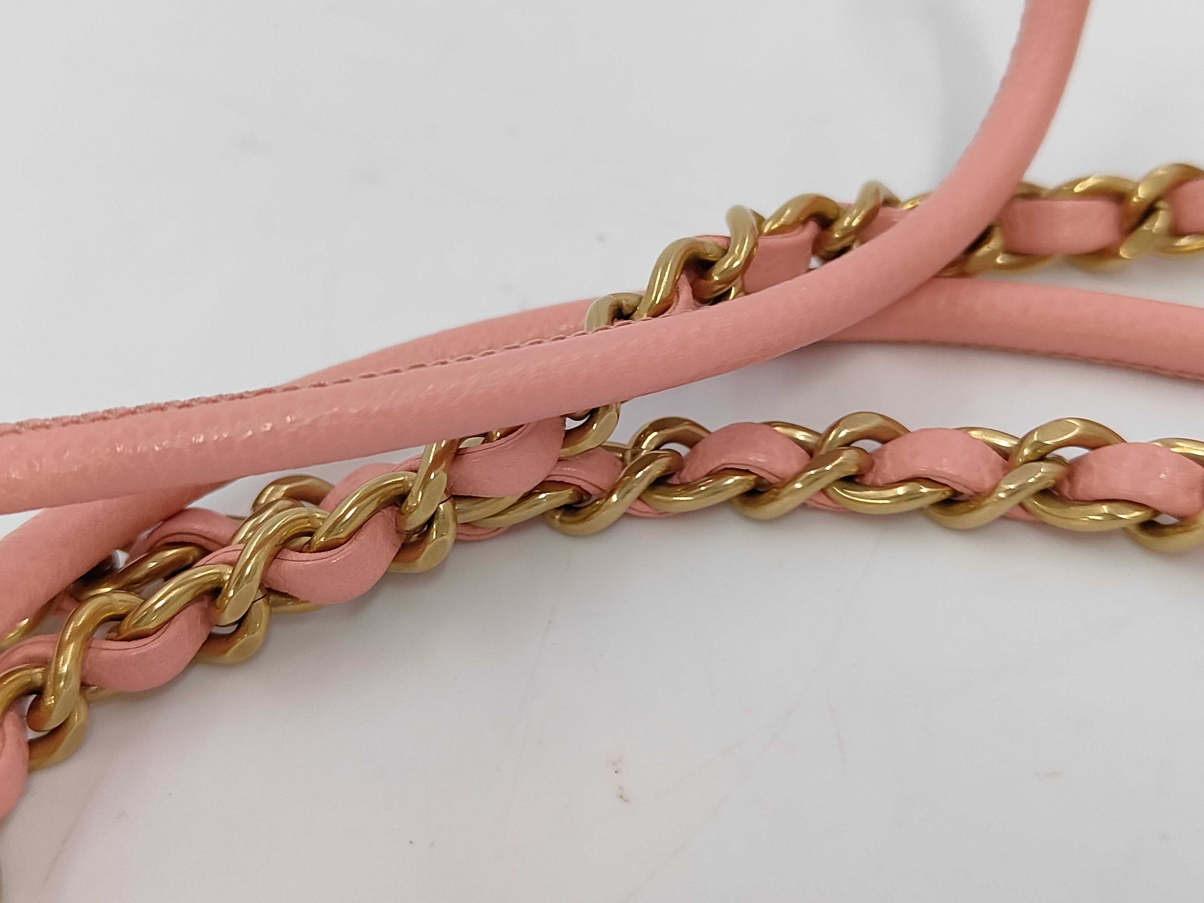2156 Chanel 22 Chain Shoulder Bag with Gold Hardware, Pink Shoulder Bag — view 5