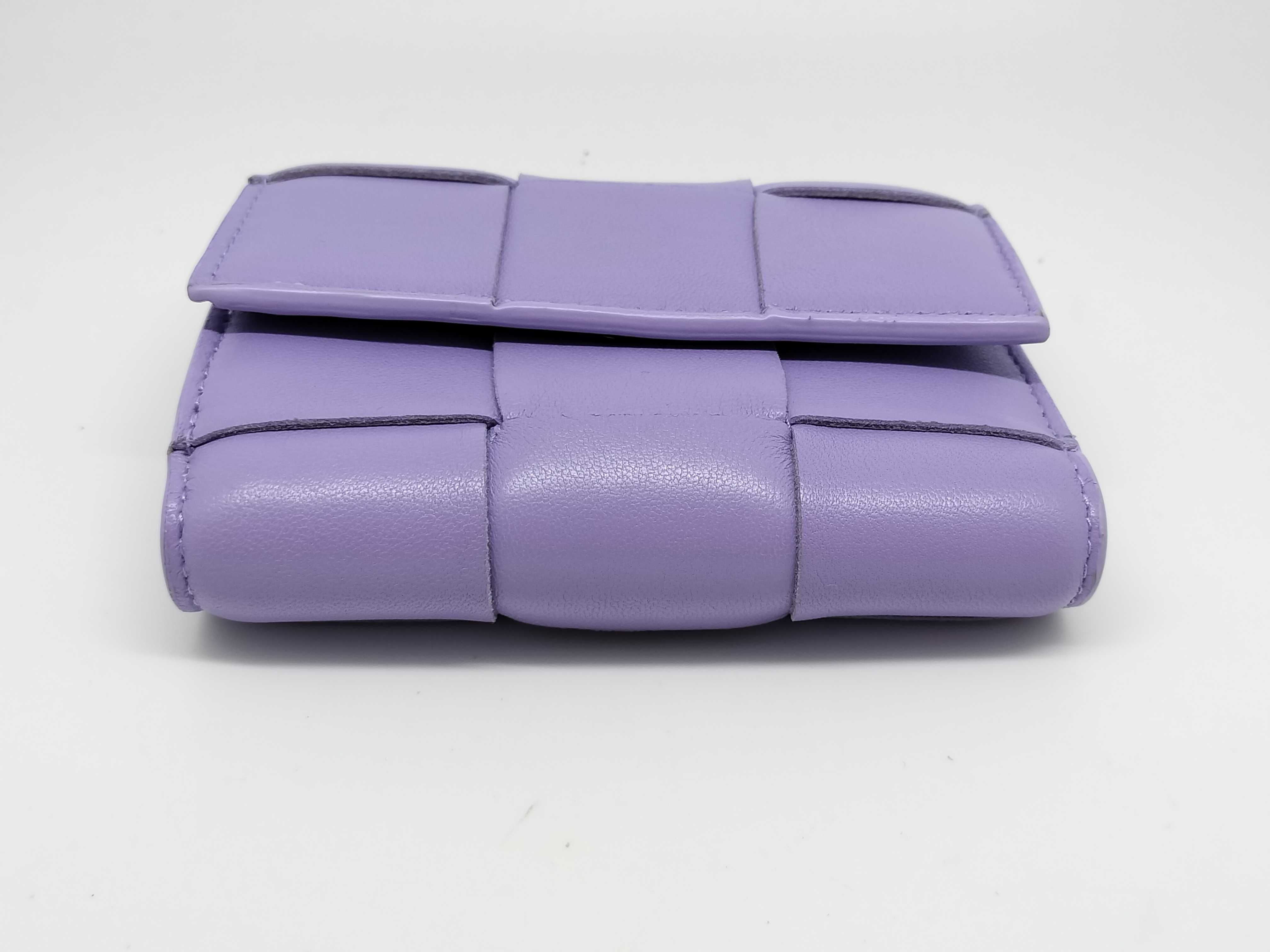 Leather Cassette Maxi Intrecciato Tri-fold Wallet — view 4