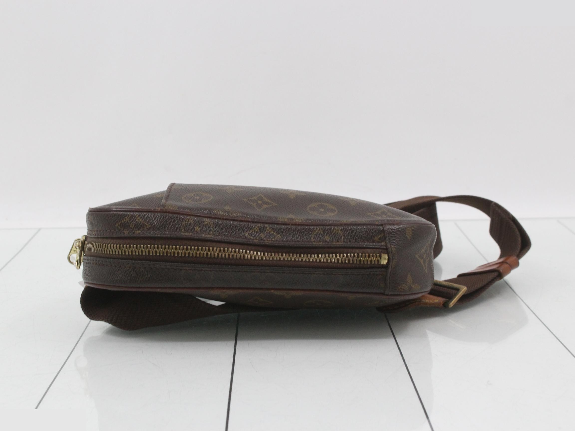 Pochette Gange Waist Bag — view 4