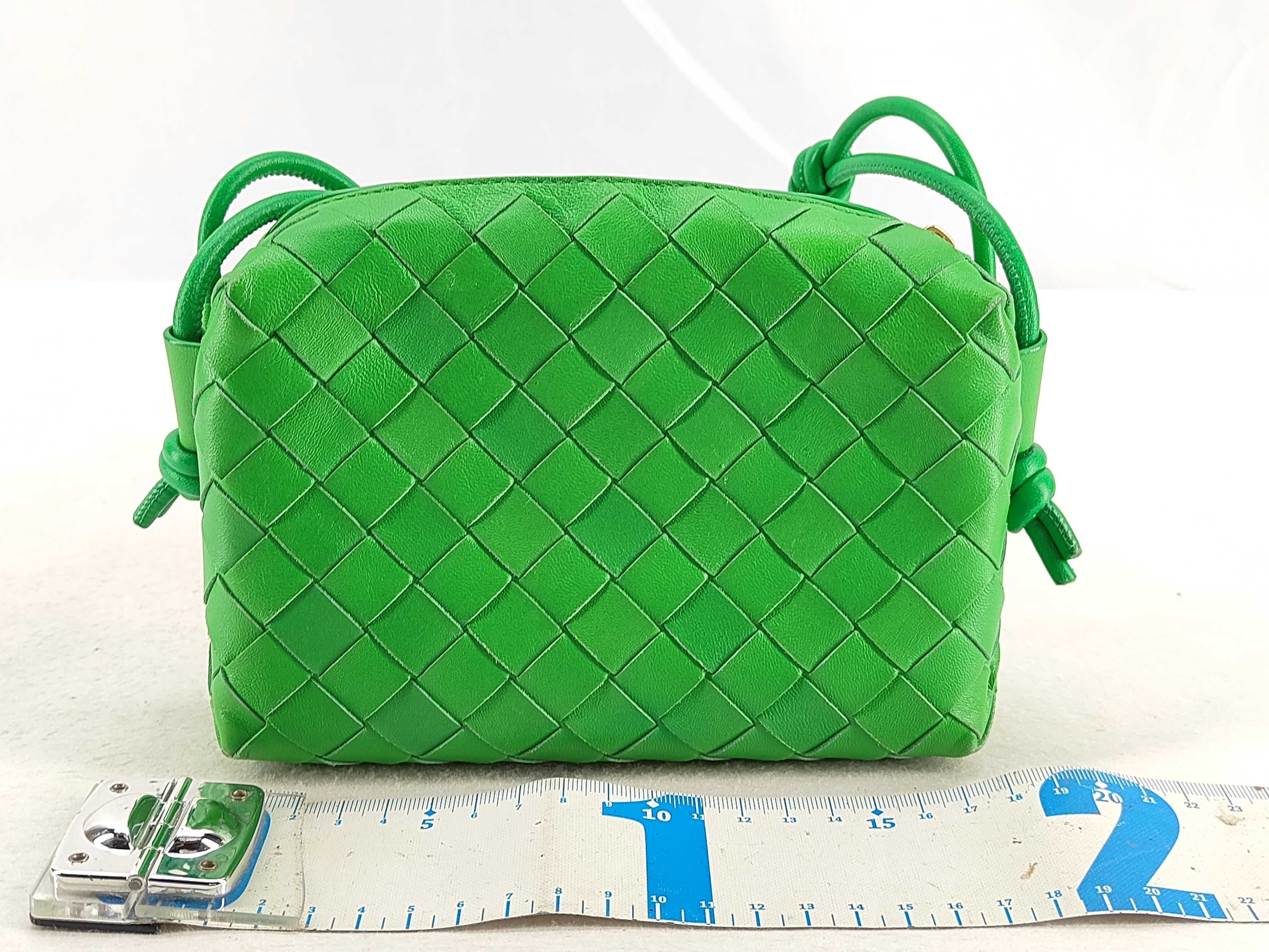 Intrecciato Mini Loop Leather Shoulder Bag Green Pouch — view 2