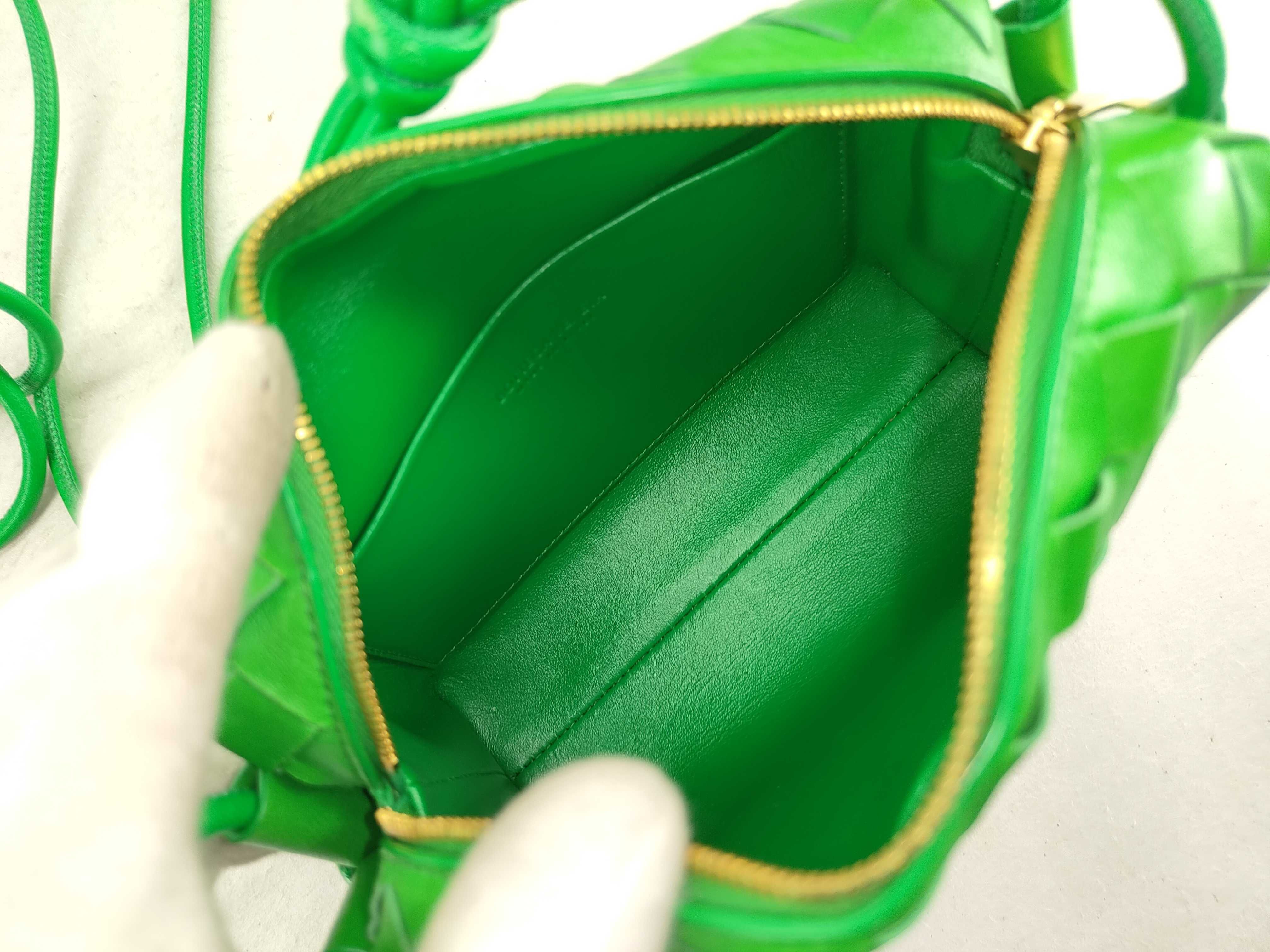 Intrecciato Mini Loop Leather Shoulder Bag Green Pouch — view 11
