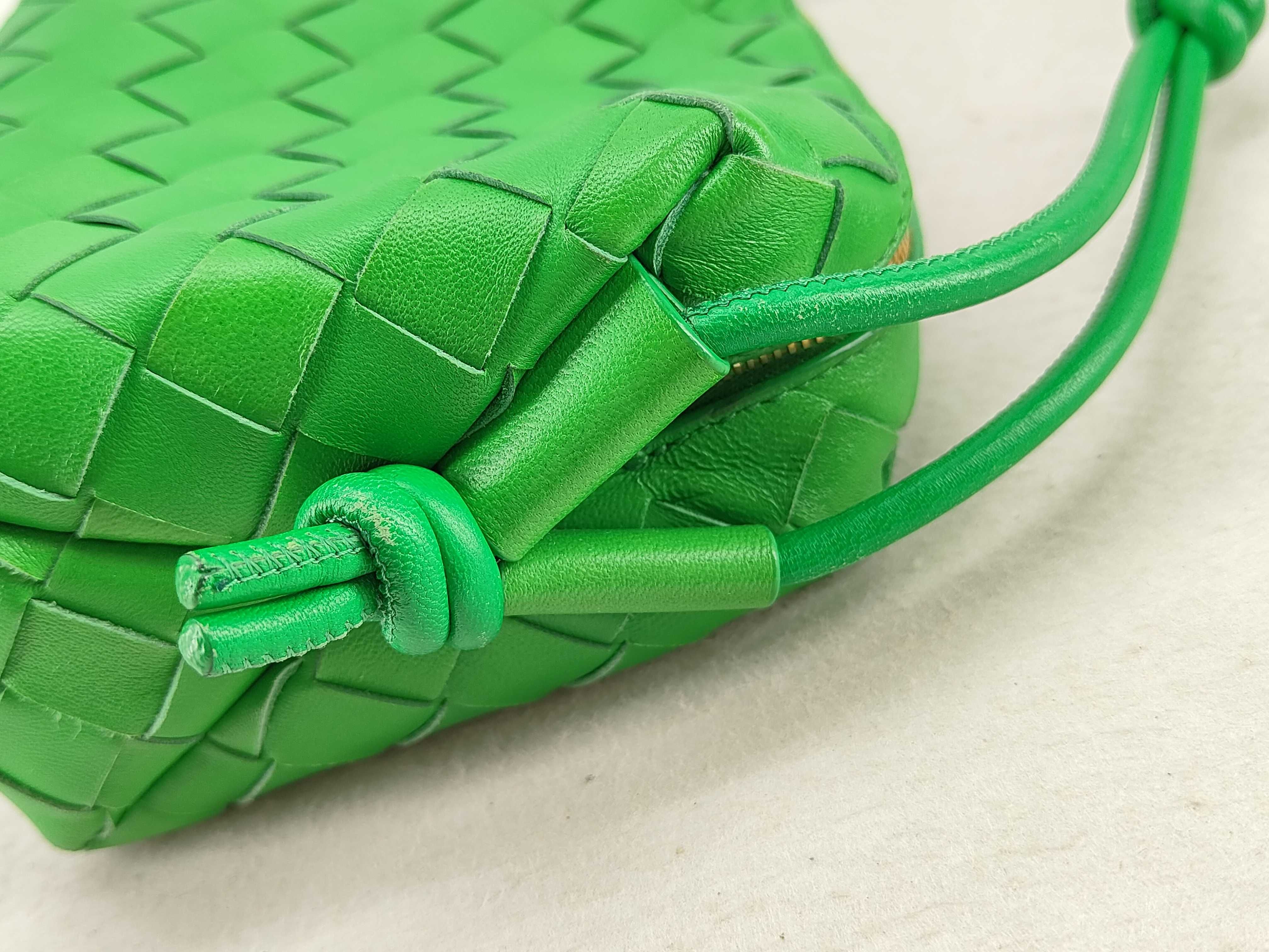 Intrecciato Mini Loop Leather Shoulder Bag Green Pouch — view 5