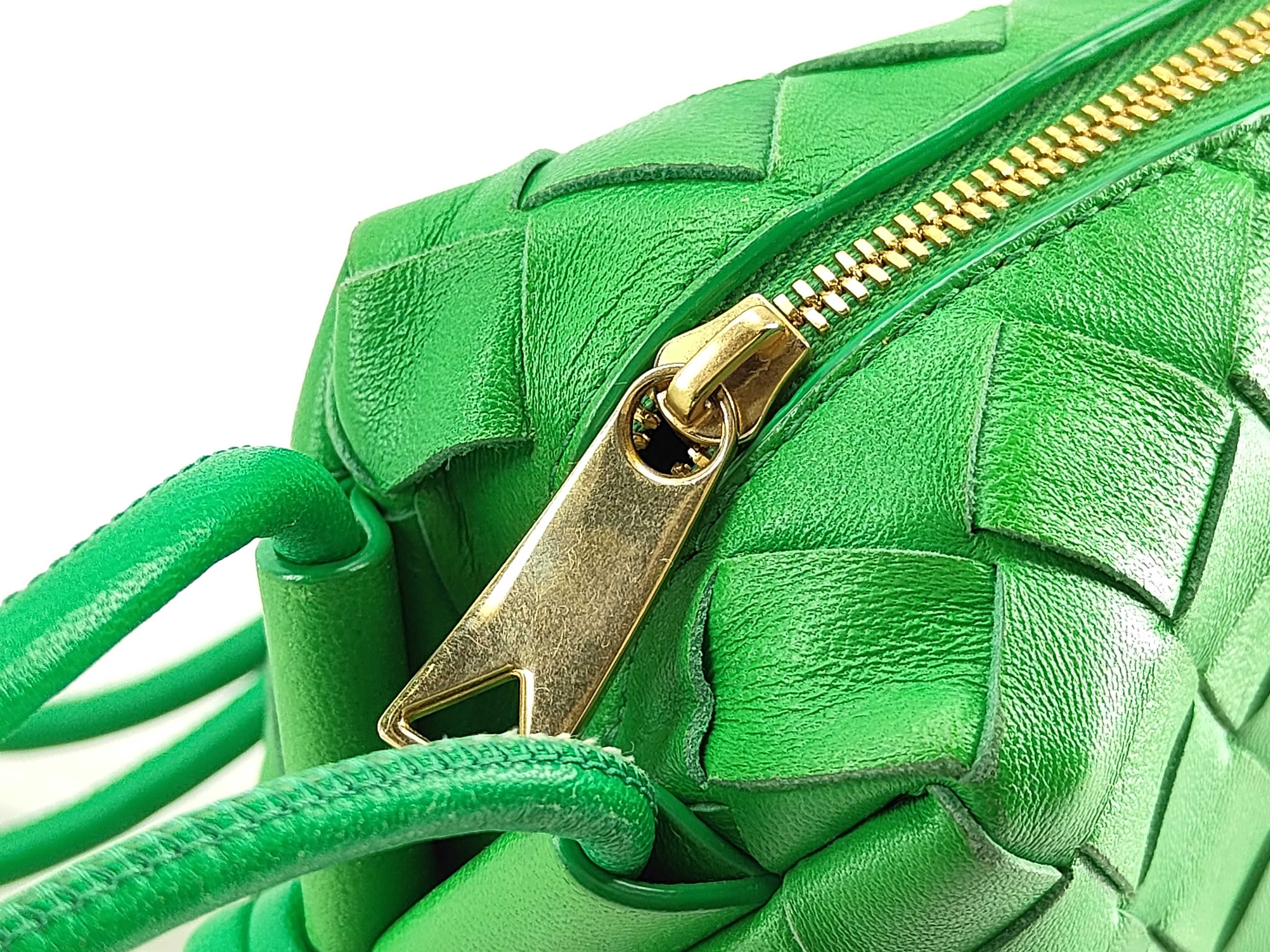 Intrecciato Mini Loop Leather Shoulder Bag Green Pouch — view 8