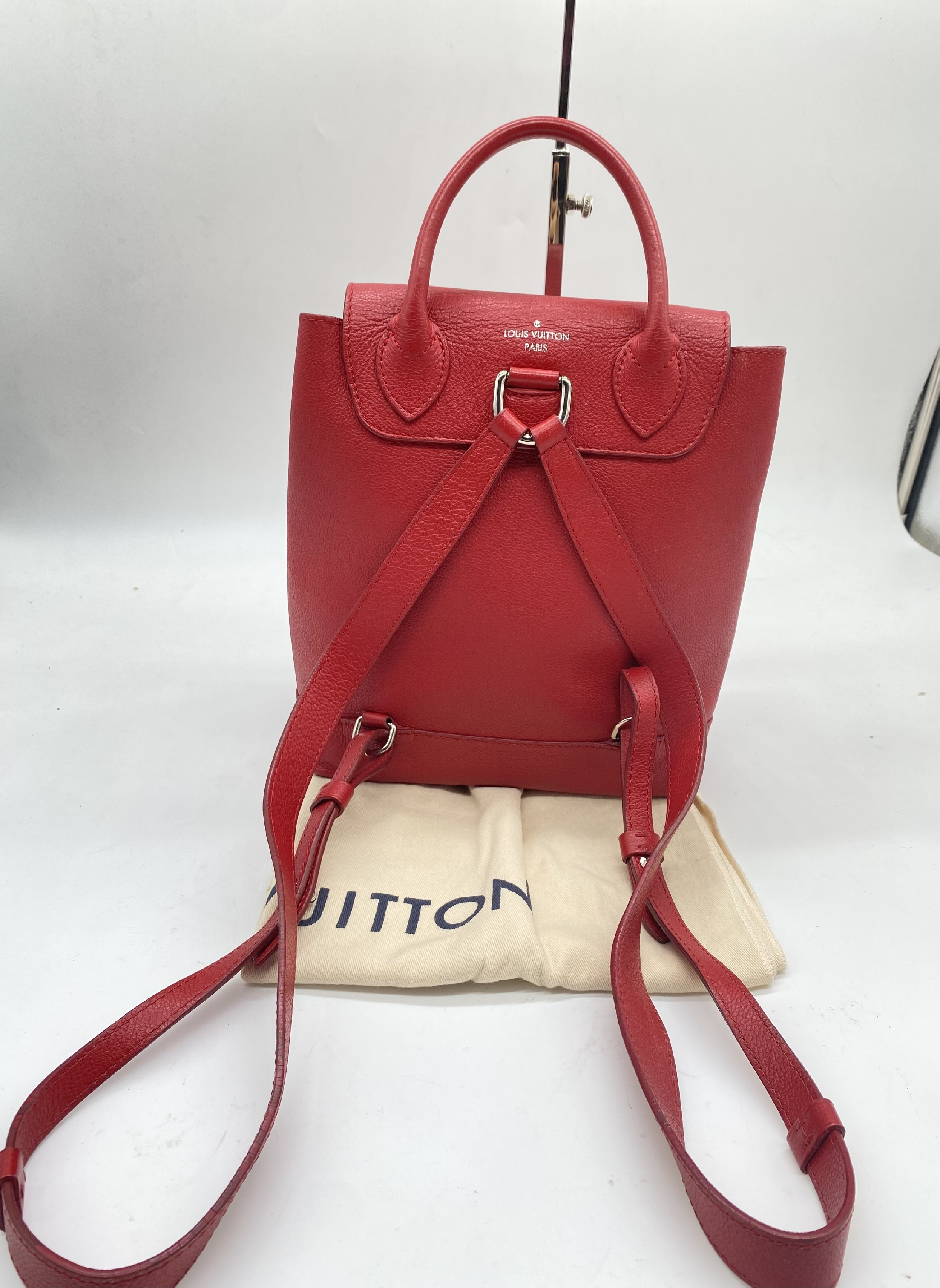Lockme Backpack, Ruby M41814, with dust bag. — view 2