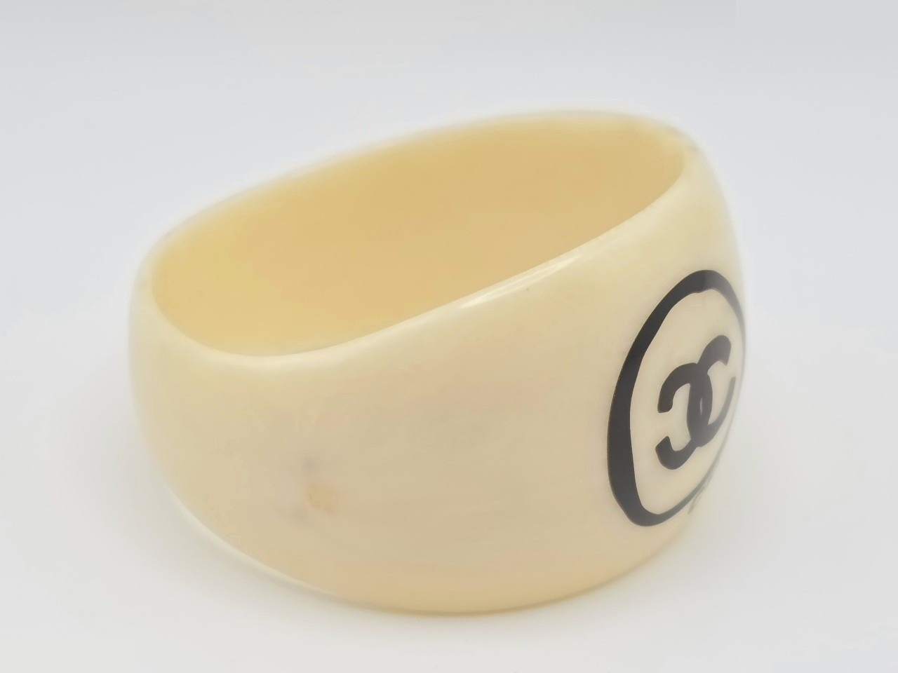 bangle, wrist circumference approximately 20.5 cm — view 3