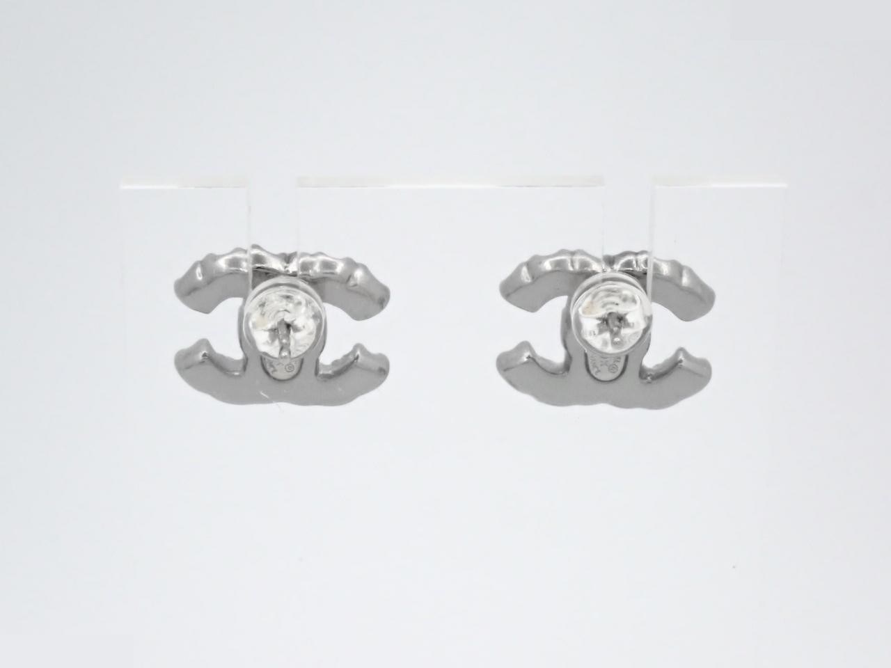 earrings, gunmetal, Coco Mark, stone, A17K gold, 1.5cm wide. — view 2