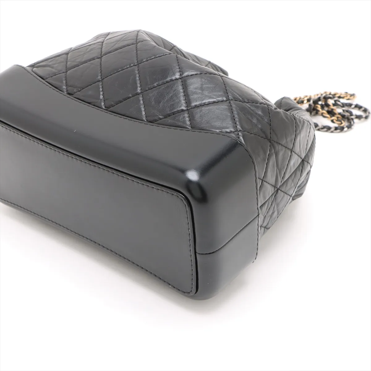 Gabriel de Chanel Vintage Calf Chain Backpack Black Gold x Silver Metal Fittings 27056120 27th Series — view 3