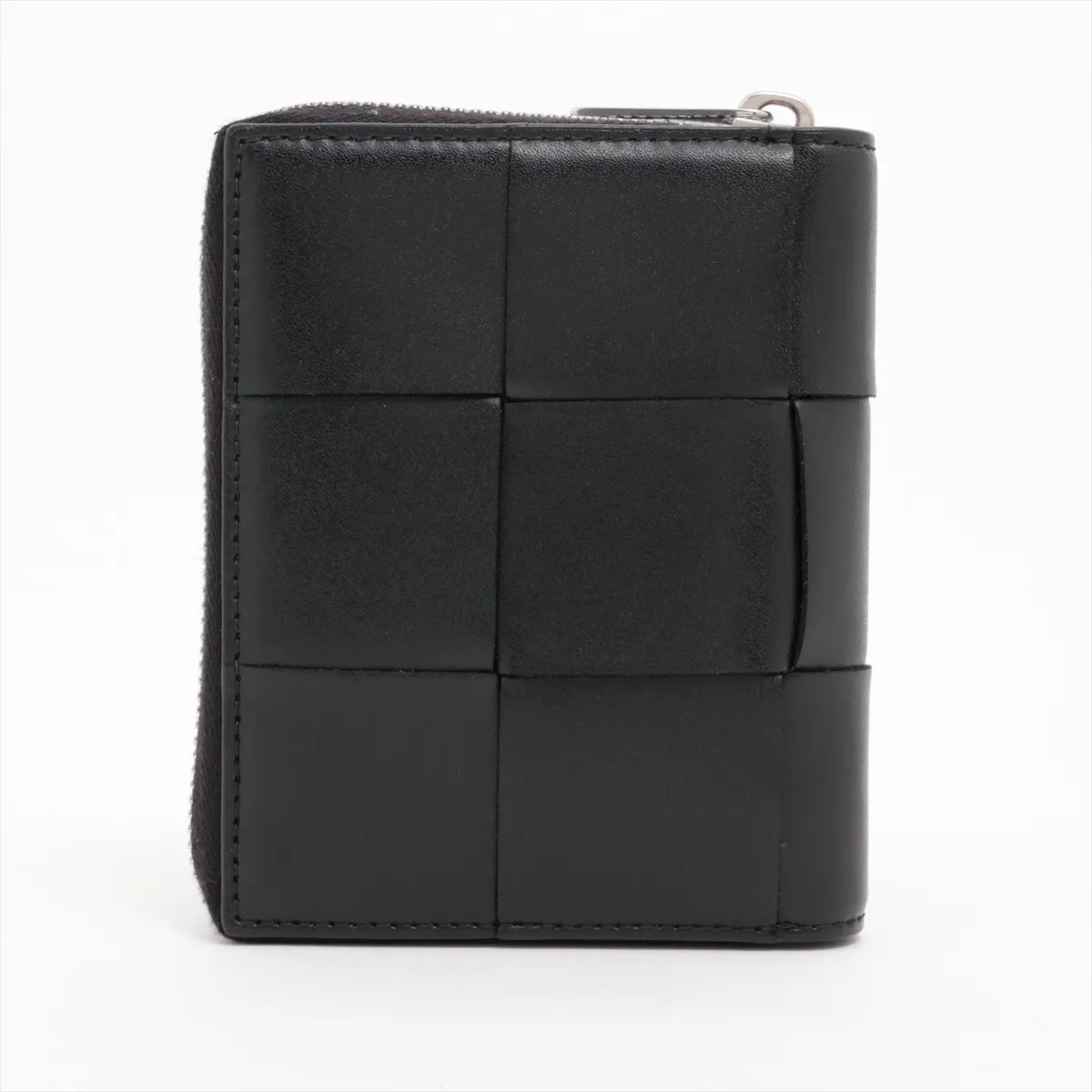 Maxi Intrecciato Cassette Leather Compact Wallet Black — view 2