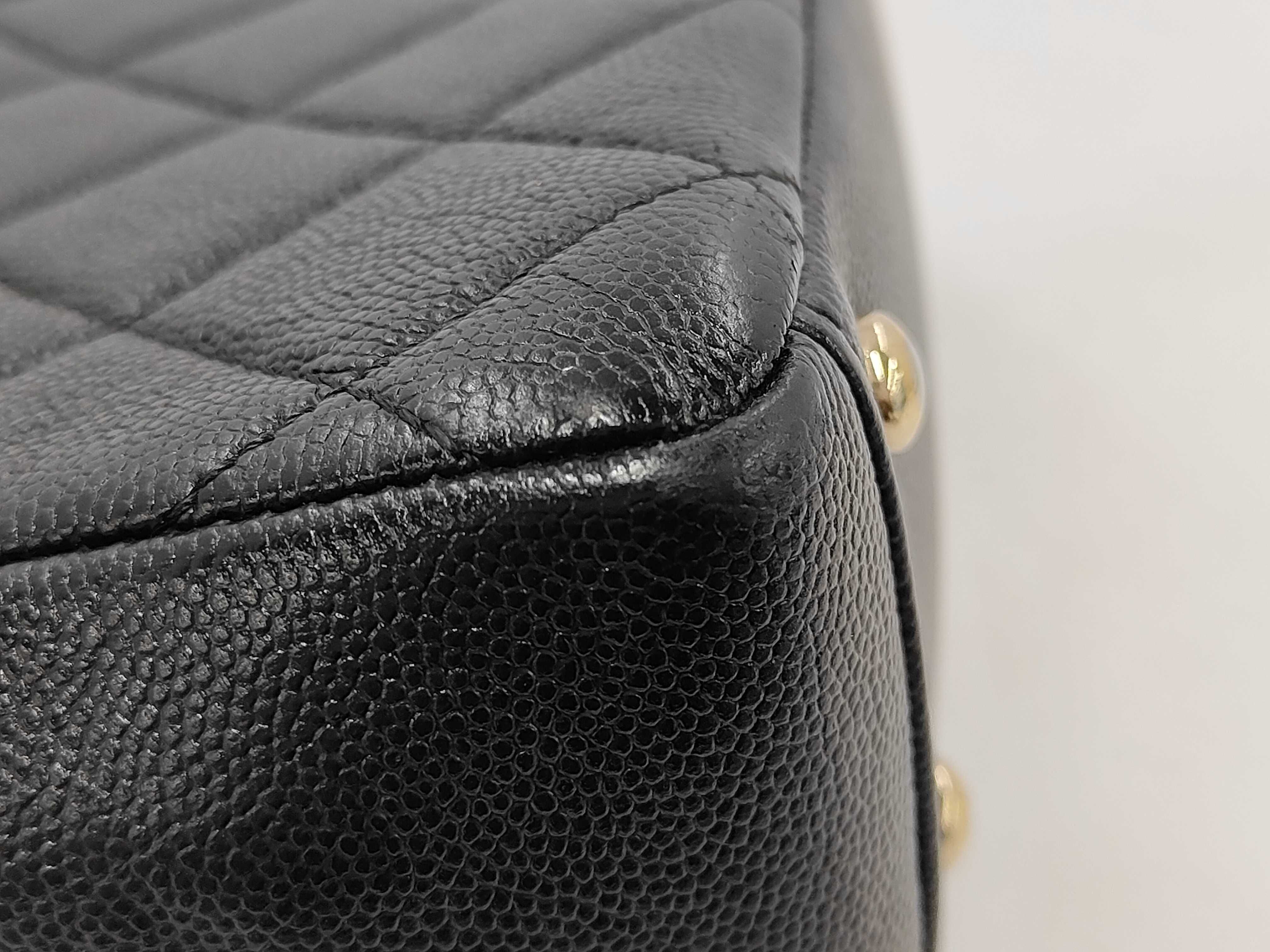 Matelassé Grained Calfskin Black Gold Shoulder Bag — view 4
