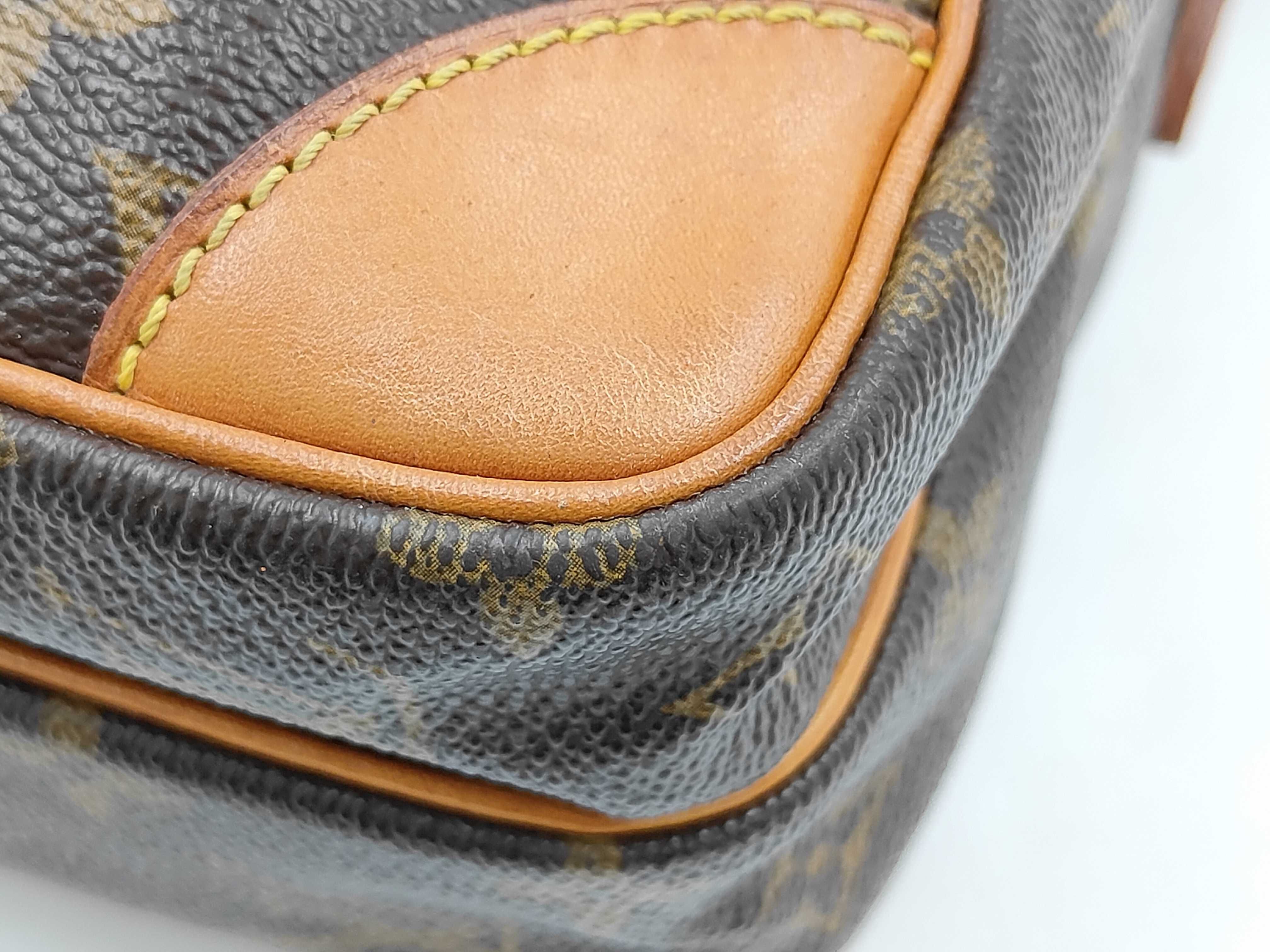 Monogram Louis Vuitton Monogram Amazon TH0053 Shoulder Bag — view 5