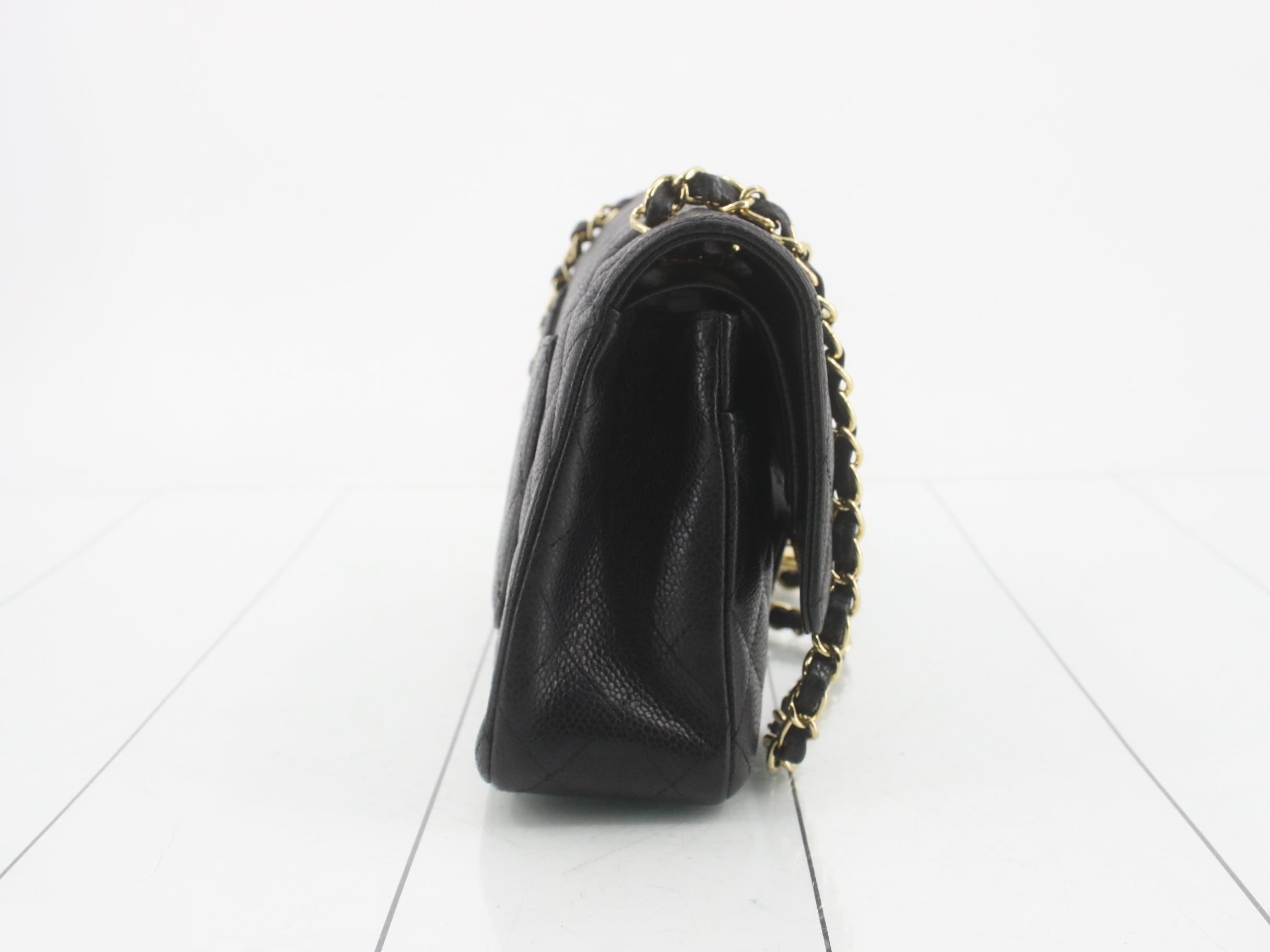 Caviar Skin (Bag) - Shoulder Bag - Double Flap 25 — view 4
