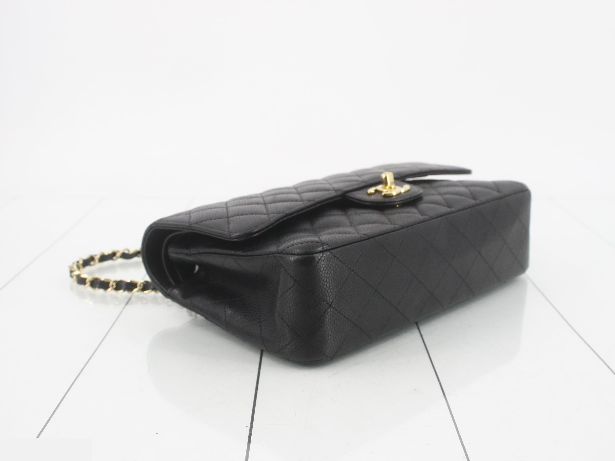Caviar Skin (Bag) - Shoulder Bag - Double Flap 25 — view 5