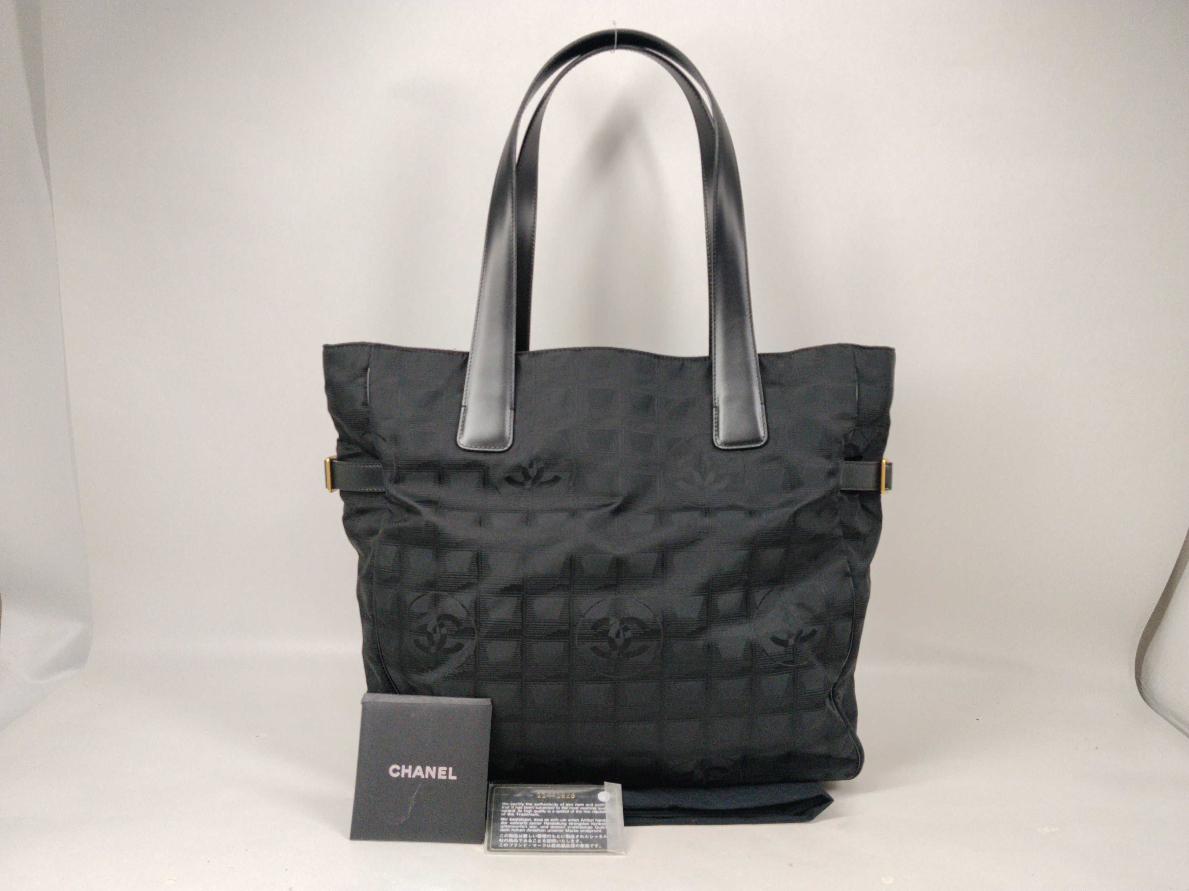 New Travel Line Tote Bag