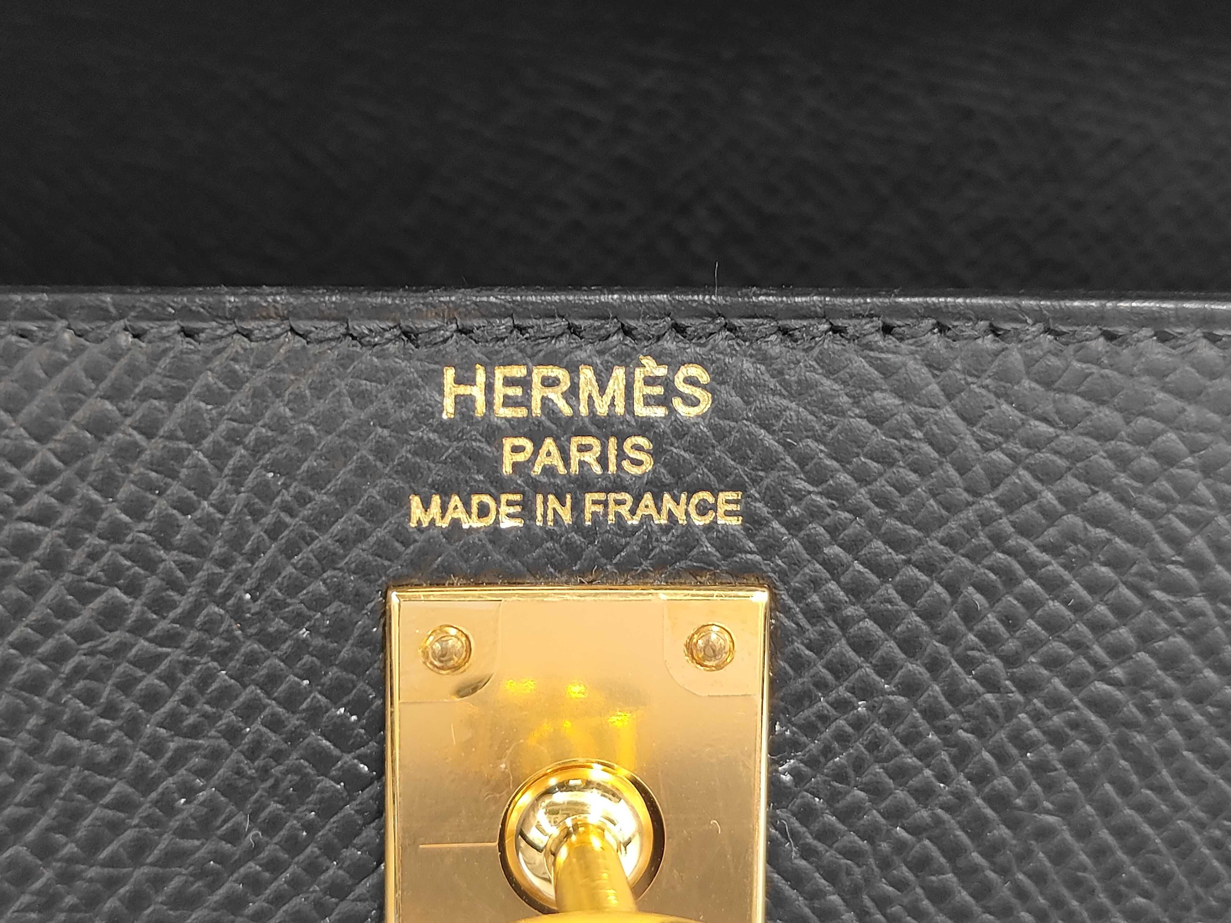Kelly 25 Handbag, Black with Gold Hardware, U Stamp — view 11