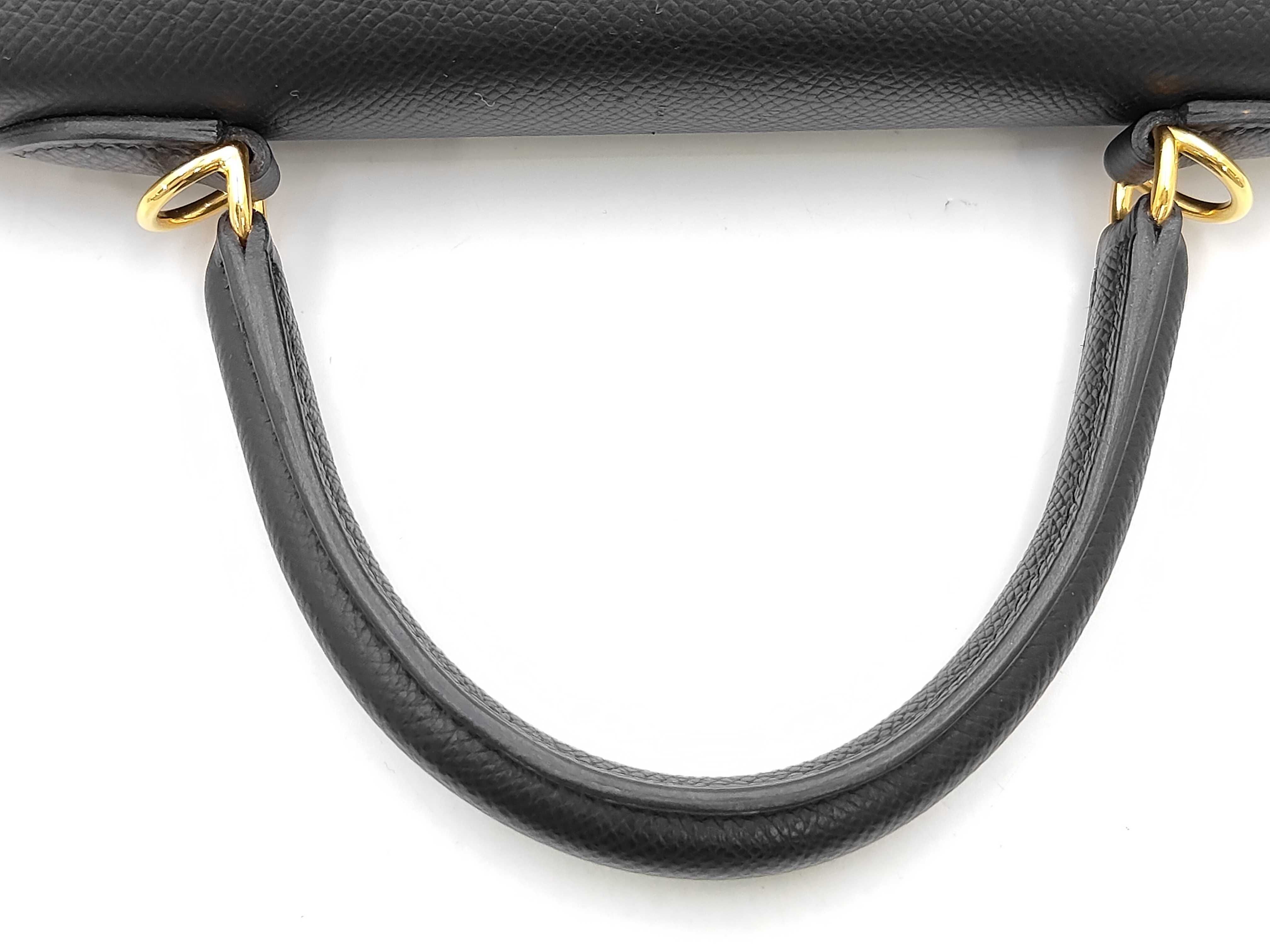 Kelly 25 Handbag, Black with Gold Hardware, U Stamp — view 3