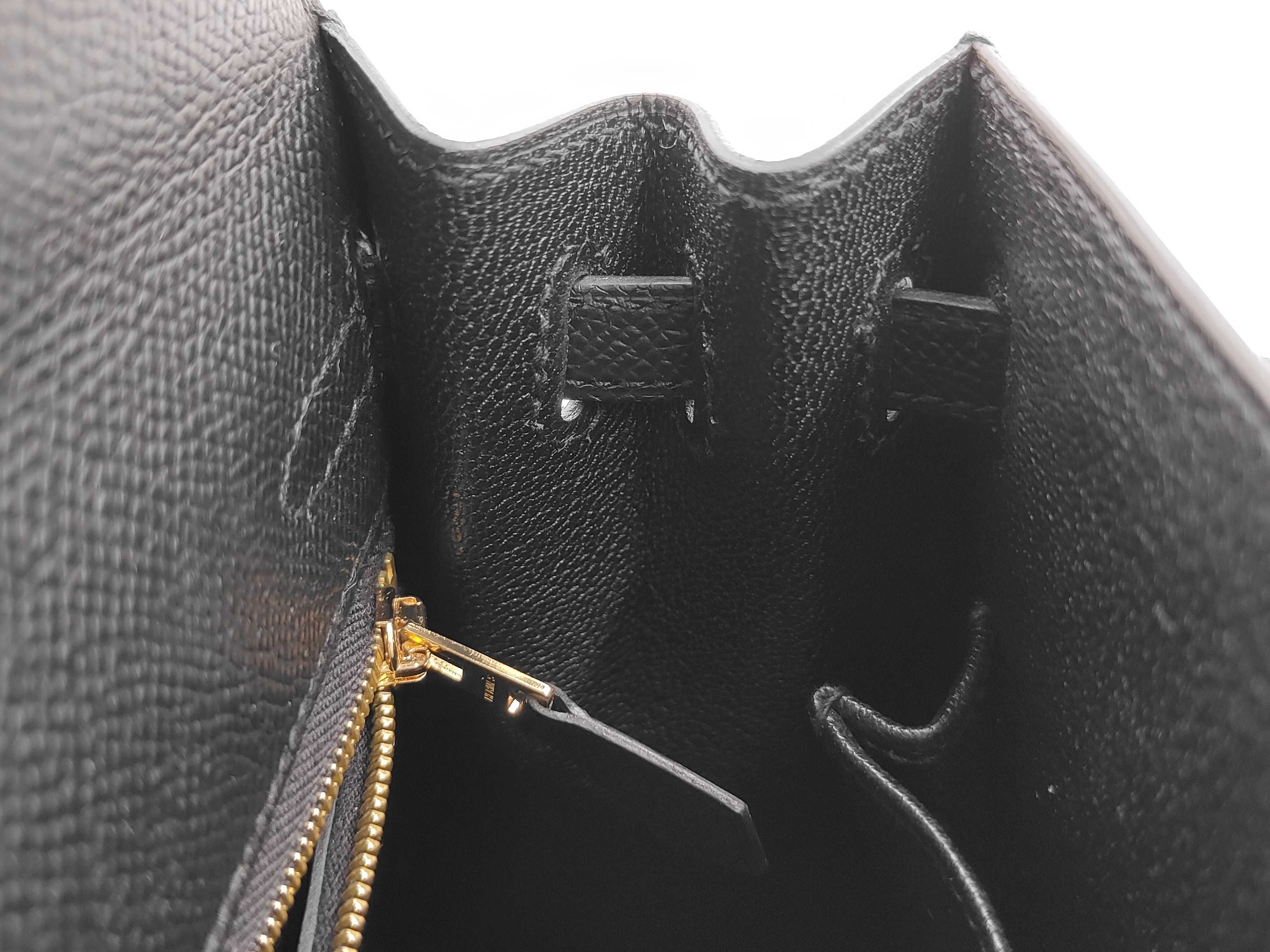 Kelly 25 Handbag, Black with Gold Hardware, U Stamp — view 10