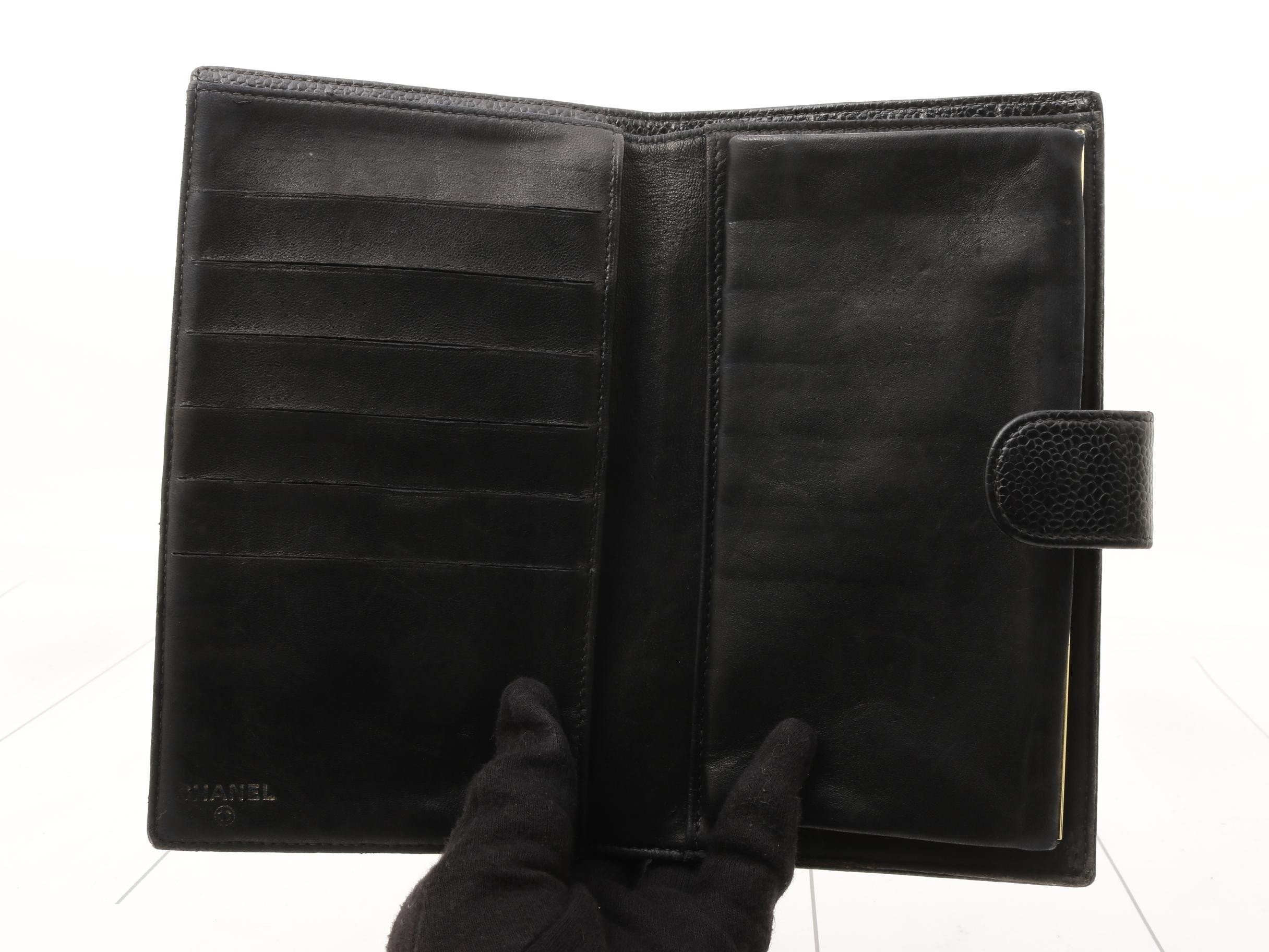 Caviar leather (bags) and wallets, including coin purses. — view 4