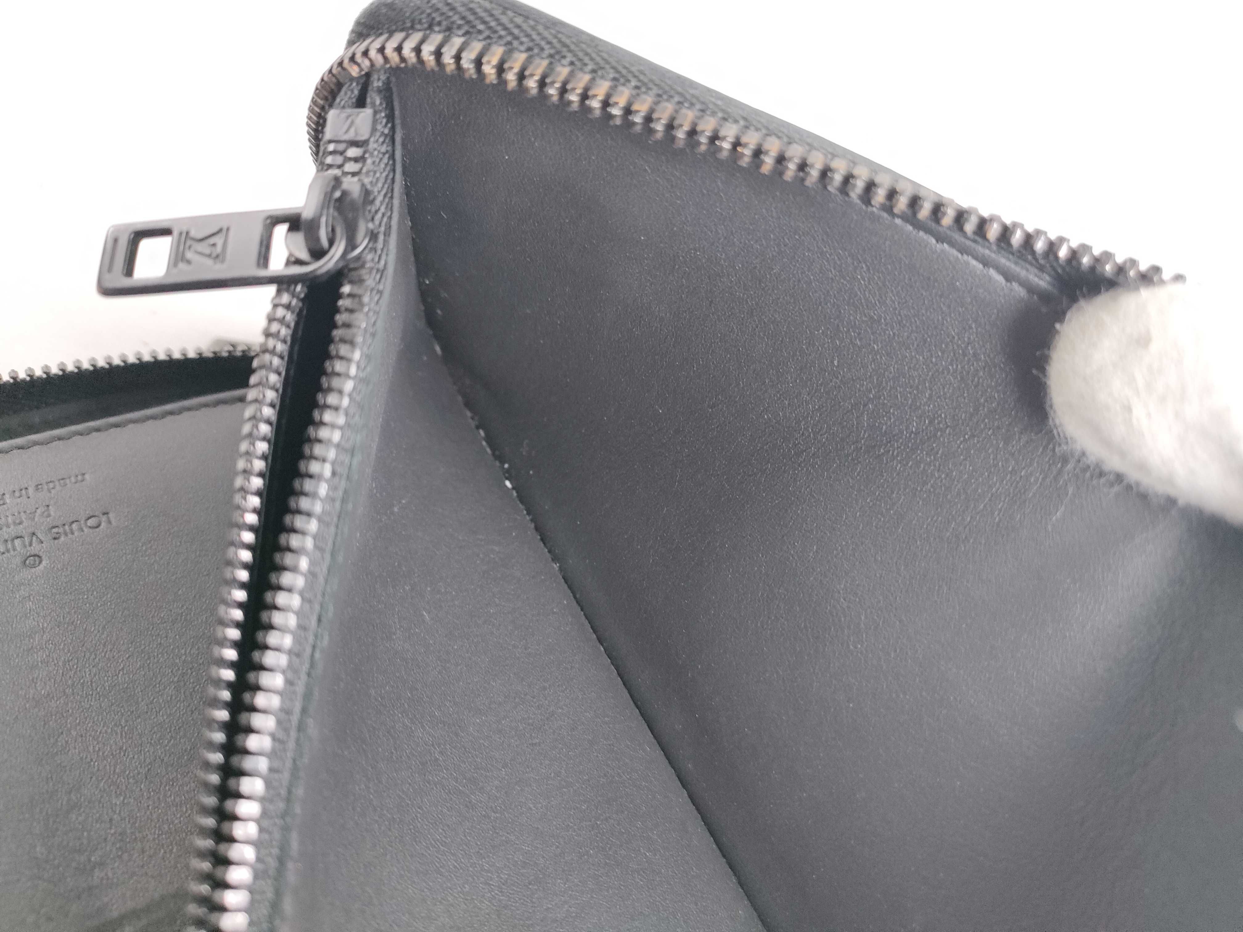 LV Aerogram Zippy Wallet M81743 Noir (Fiber Optic ID detected) Includes Box and Dust Bag — view 12