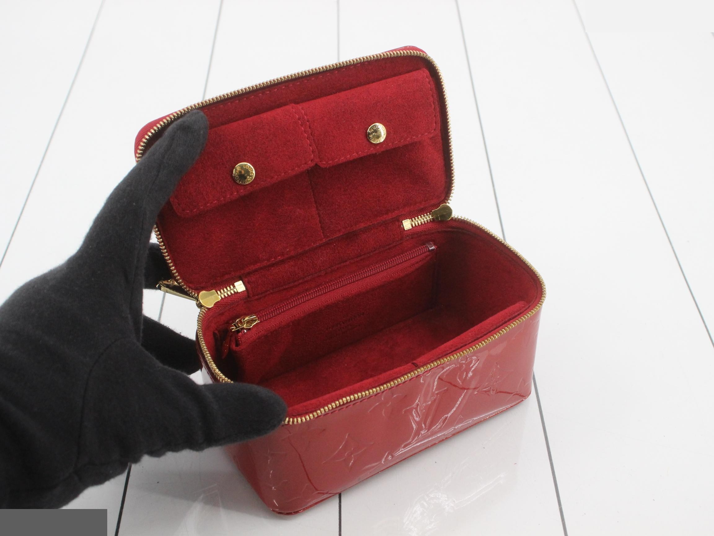 LV Vernis Jewel Pouch SN3162 — view 4