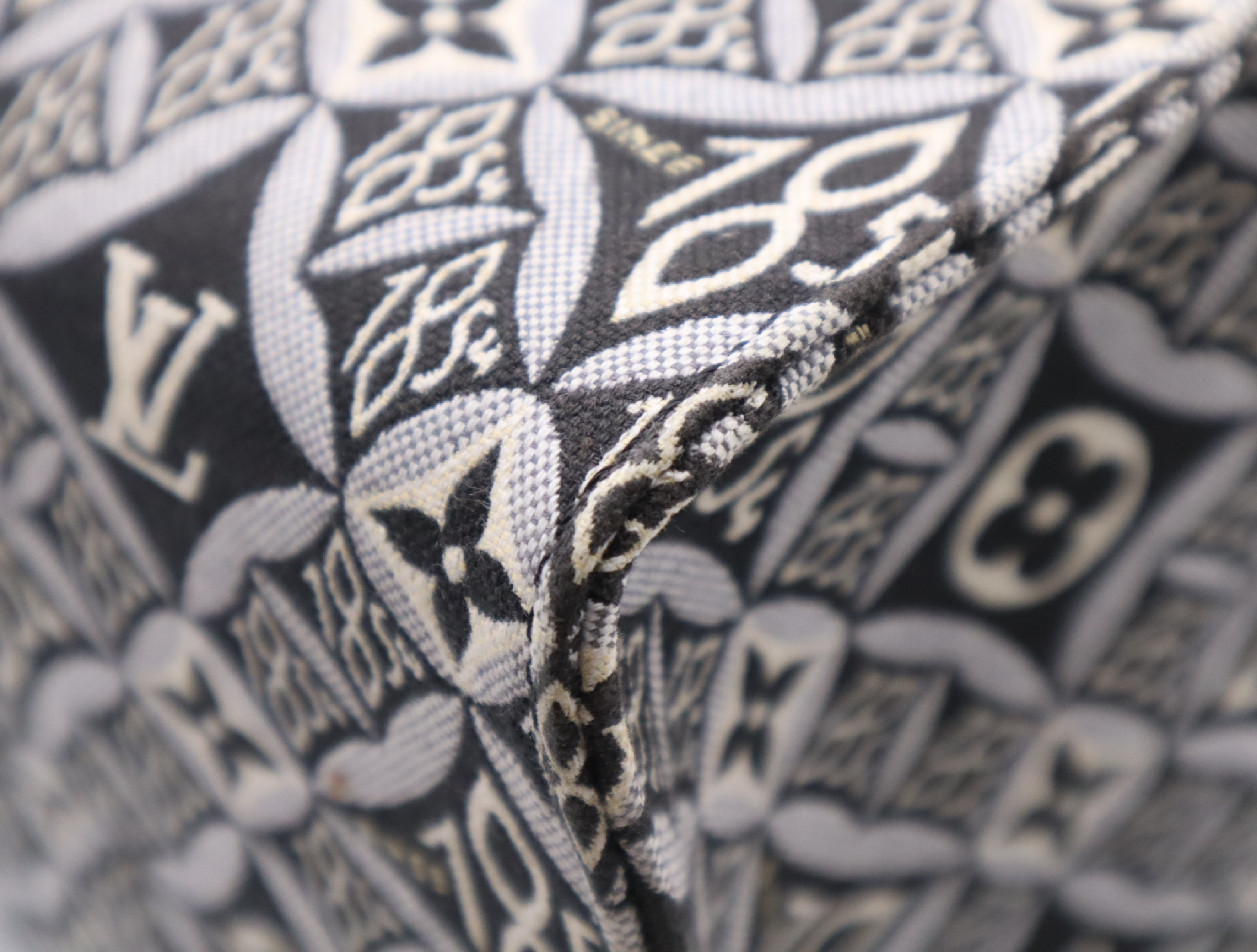 M57207 Monogram Jacquard OnTheGo GM SINCE 1854 Tote Bag — view 7