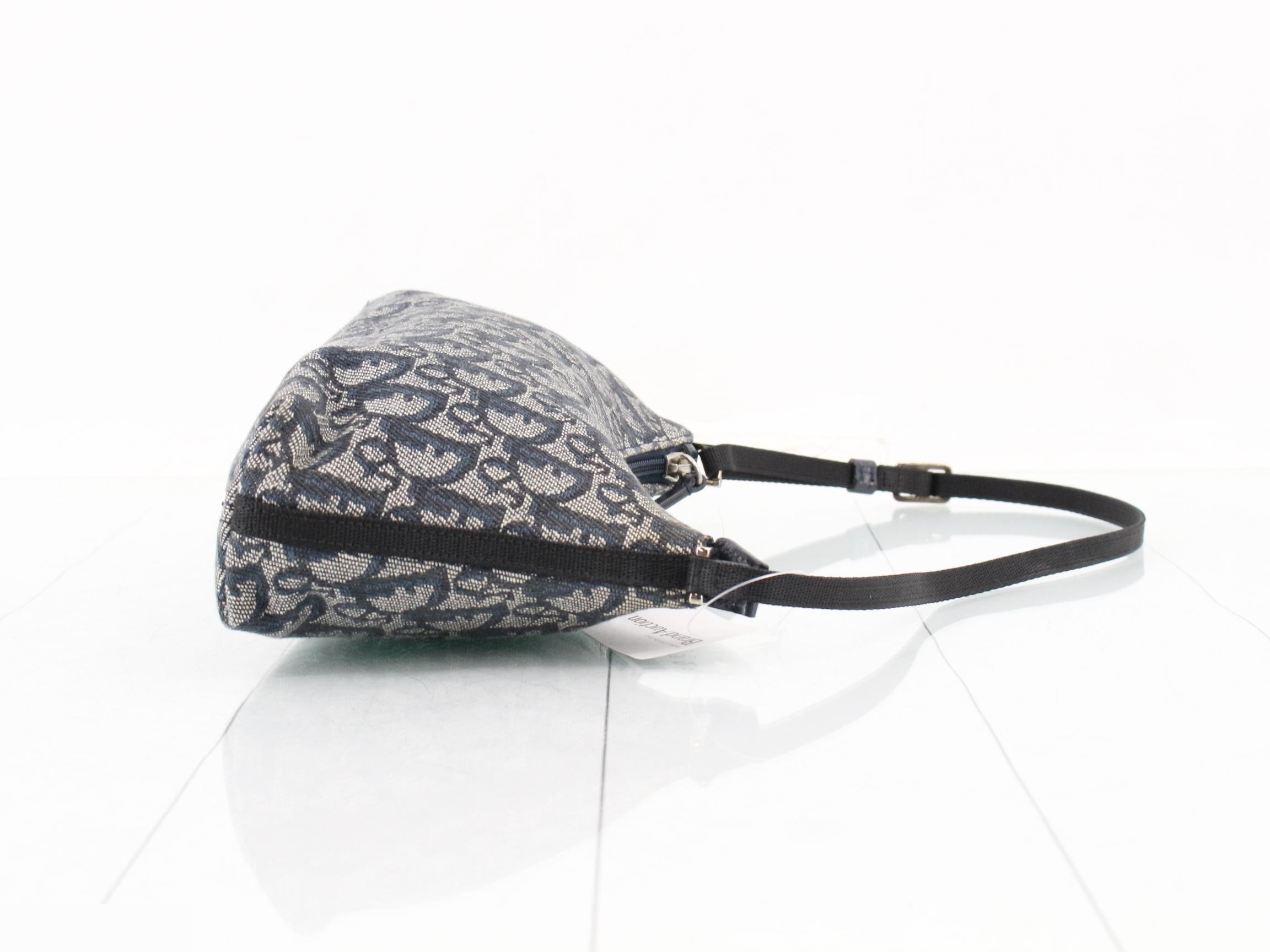 Trotter (bag) - Shoulder bag — view 3