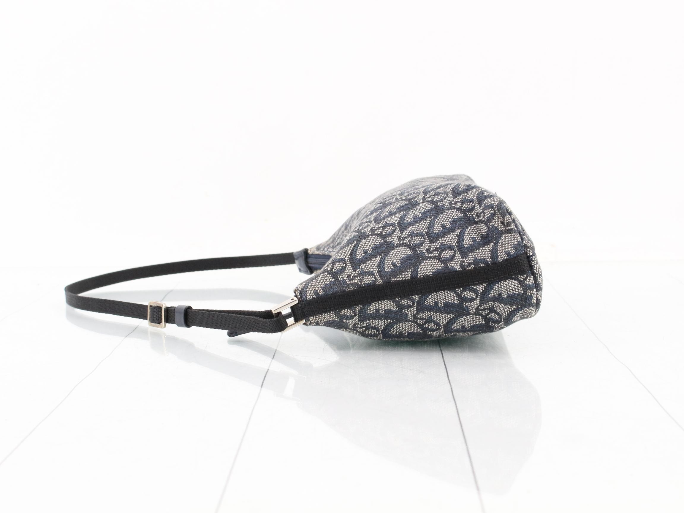 Trotter (bag) - Shoulder bag — view 4