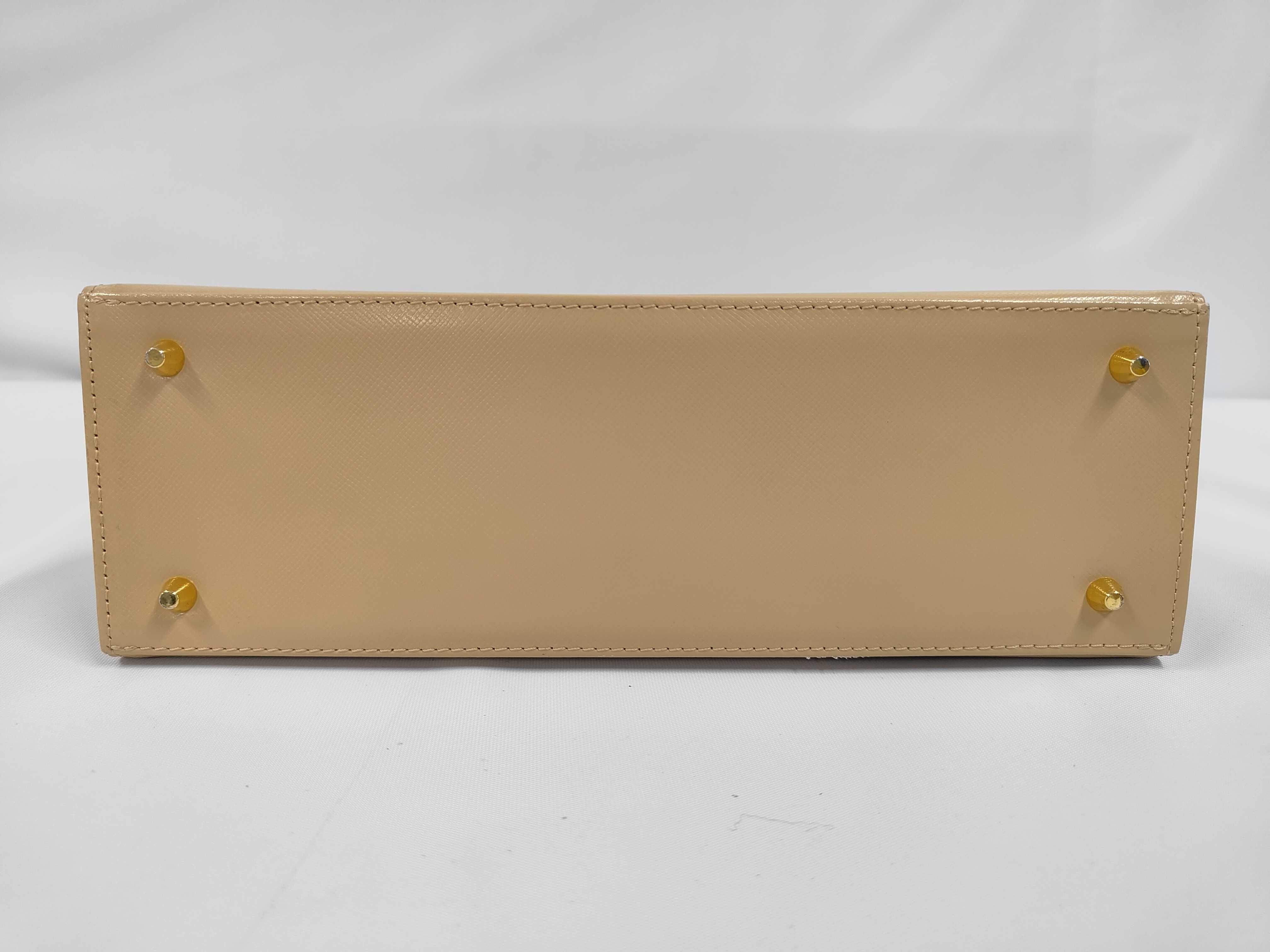 handbag — view 3