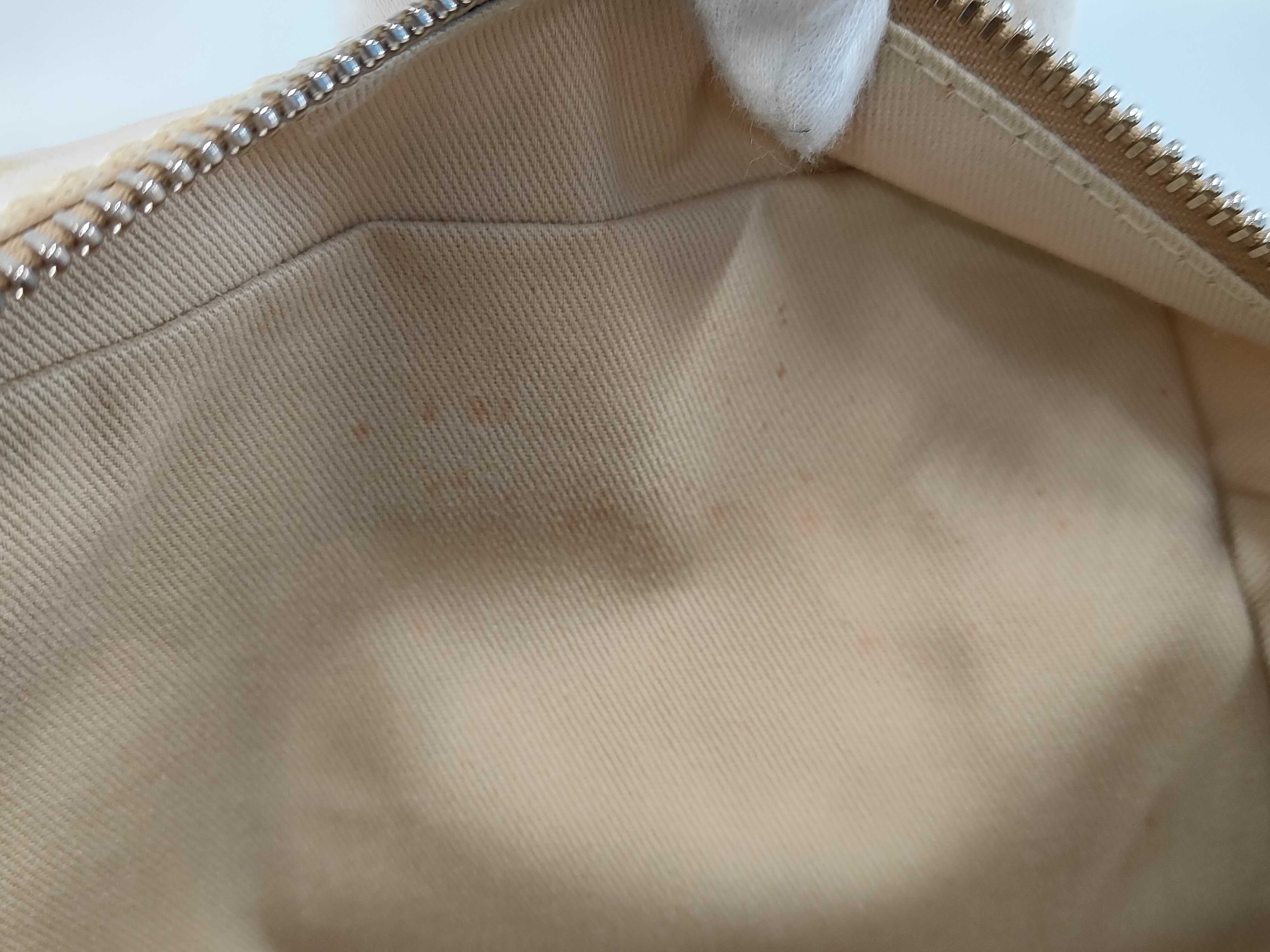 logo embossed leather shoulder bag — view 11