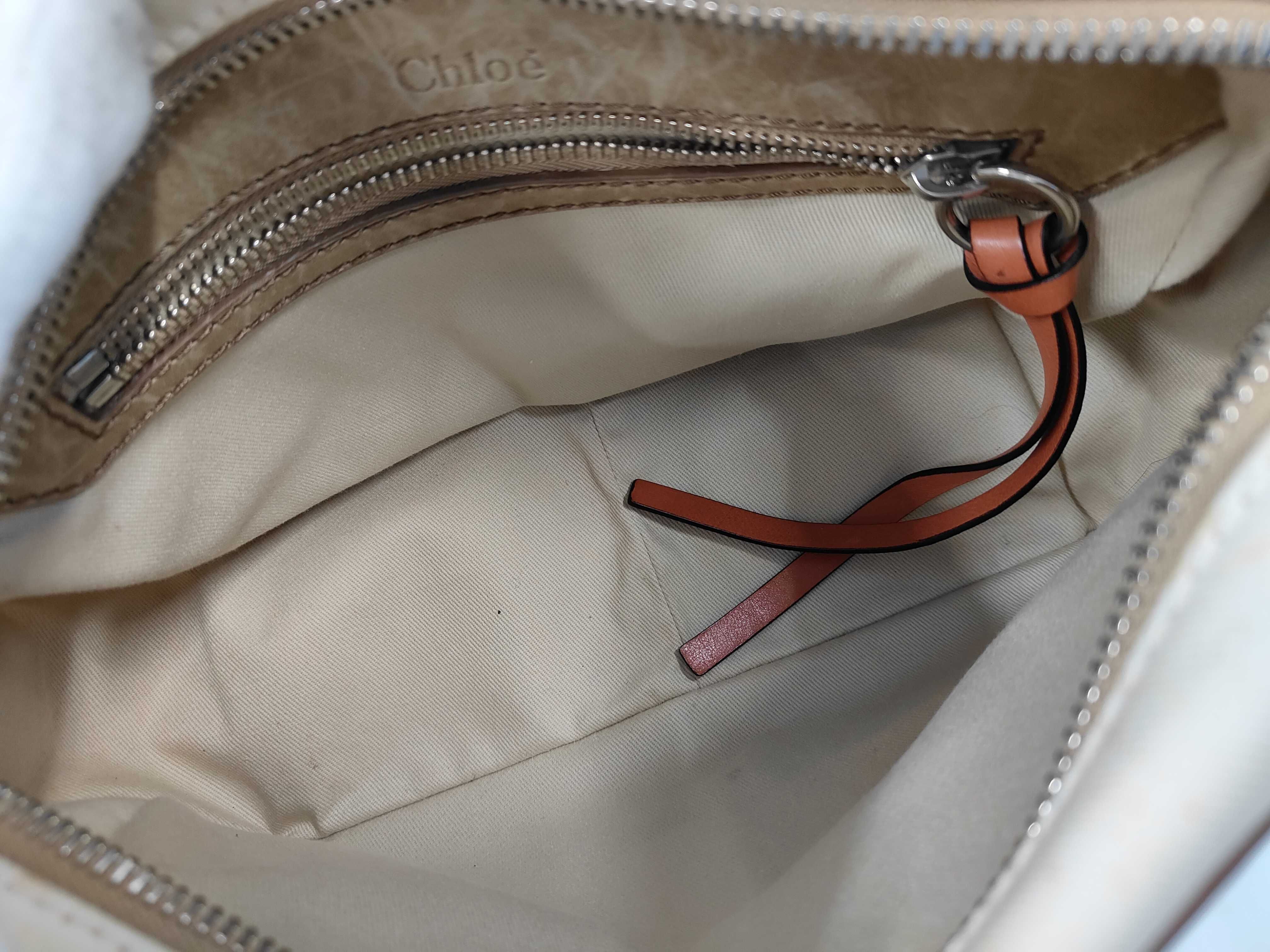 logo embossed leather shoulder bag — view 9