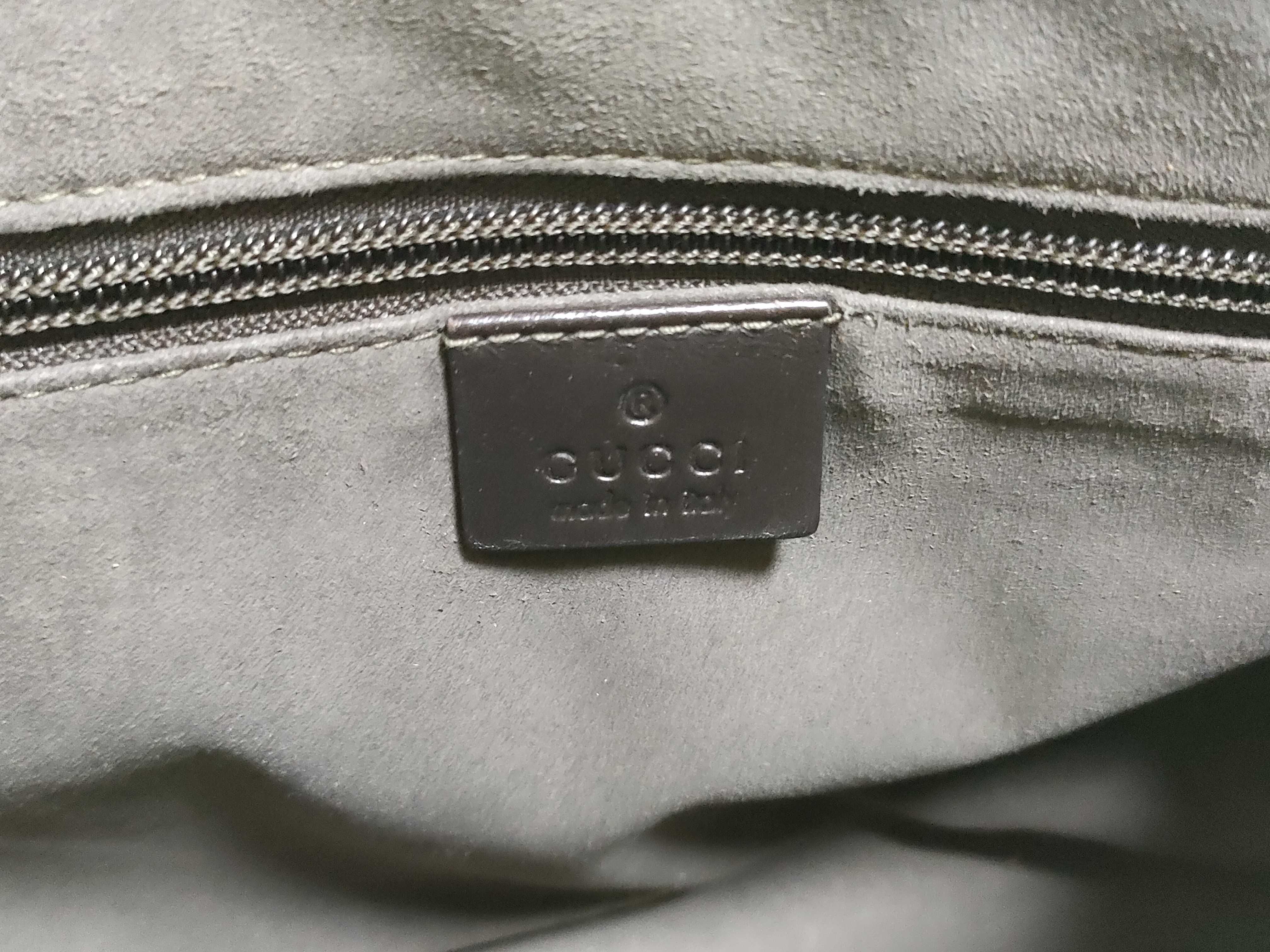 GG Supreme 2-Way Bag Handbag — view 13