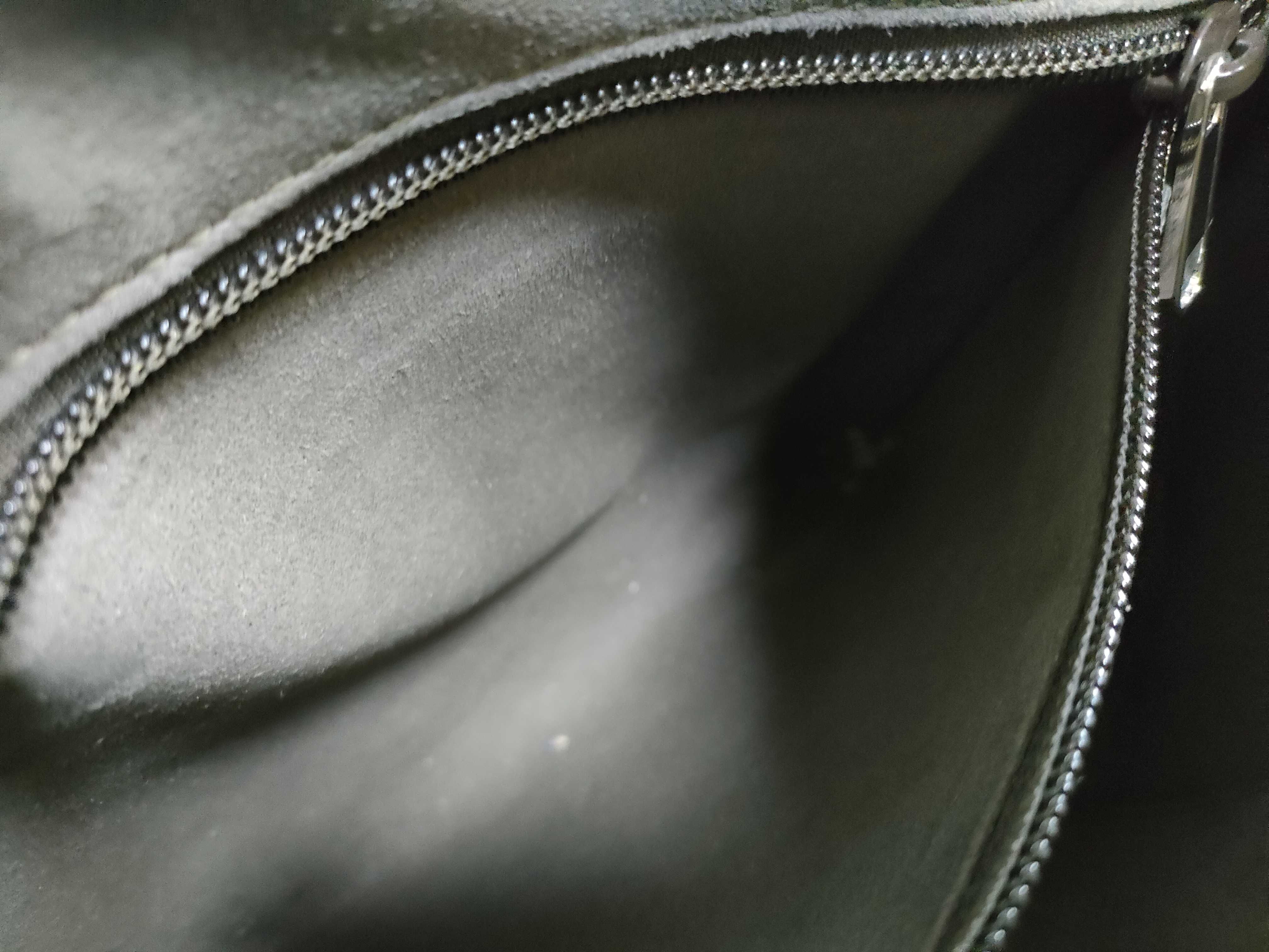 GG Supreme 2-Way Bag Handbag — view 14