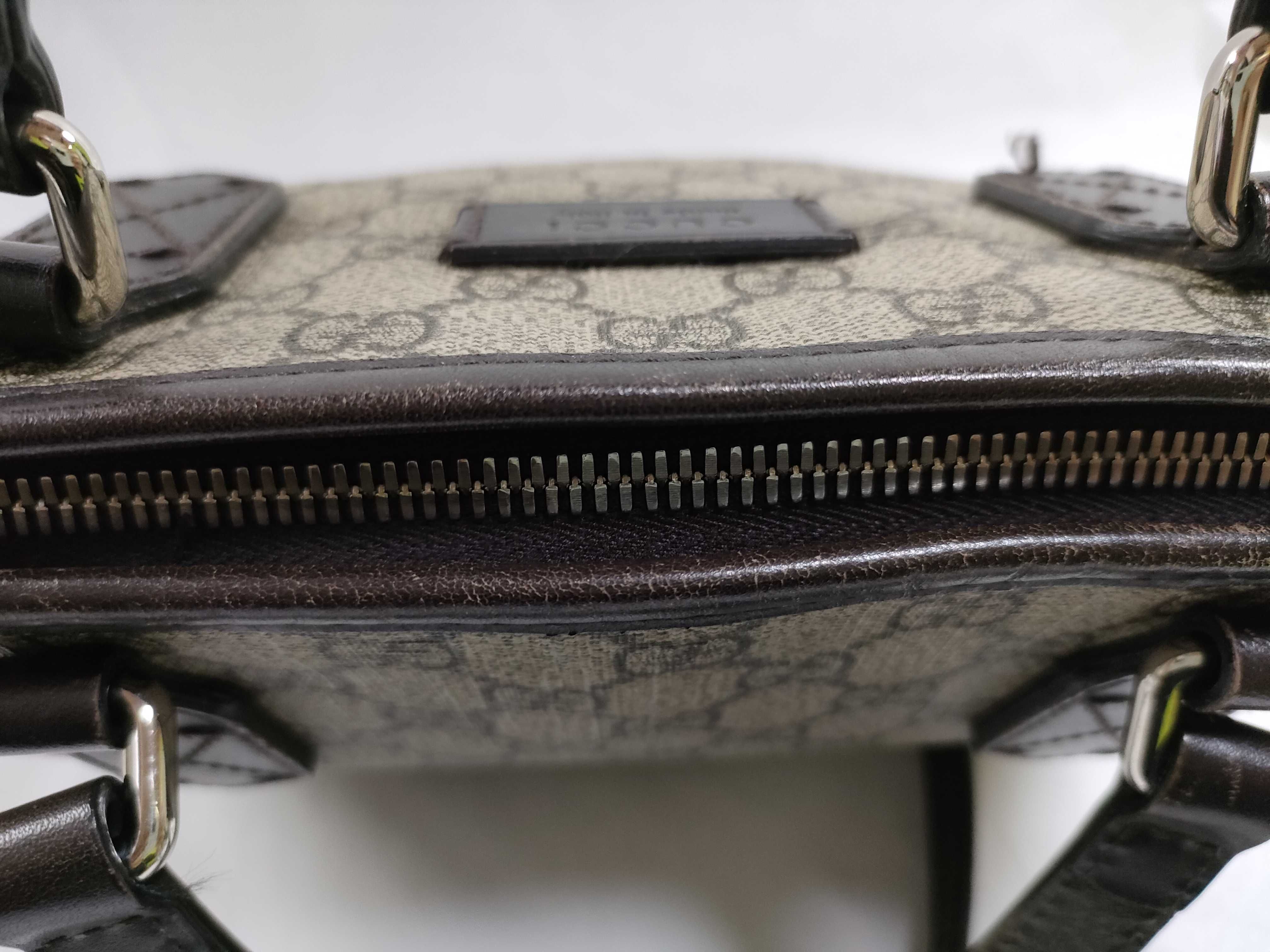GG Supreme 2-Way Bag Handbag — view 8