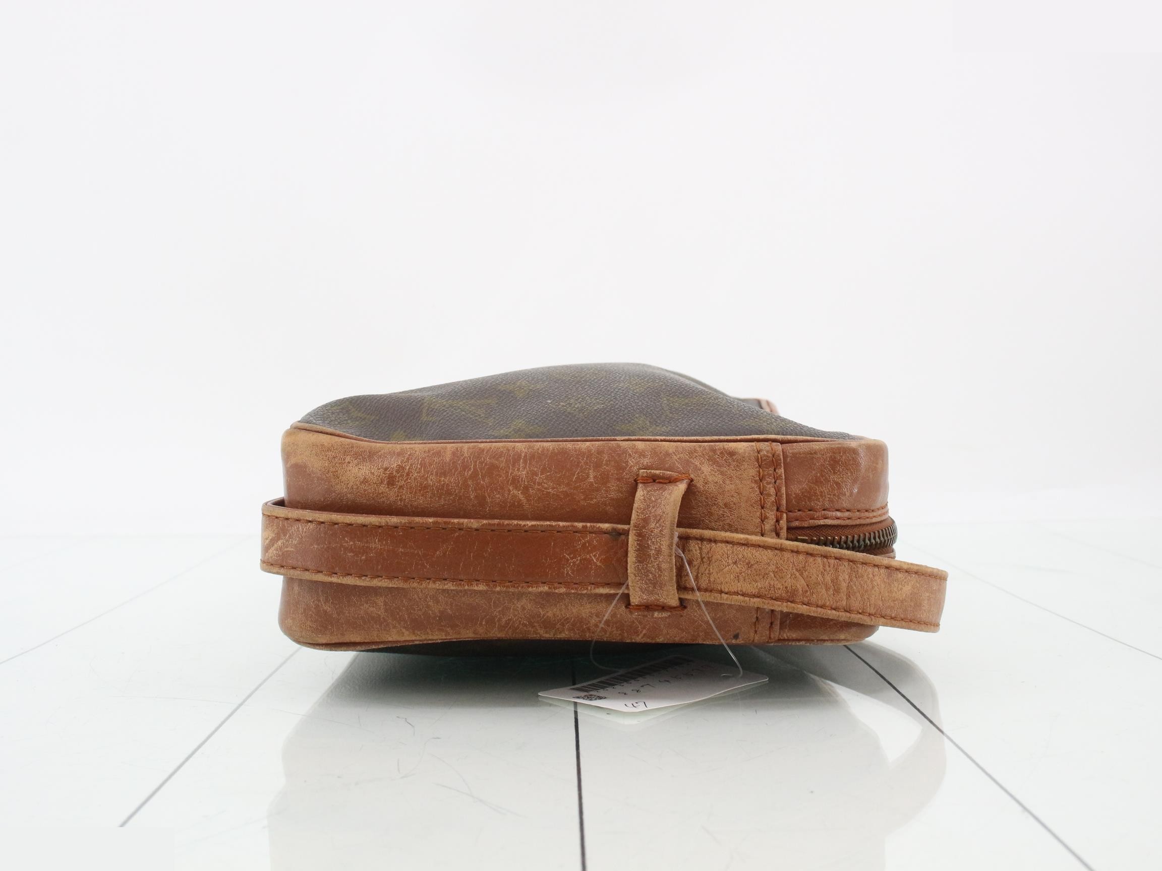 Monogram Sac Bandoulière 30 Shoulder Bag — view 3