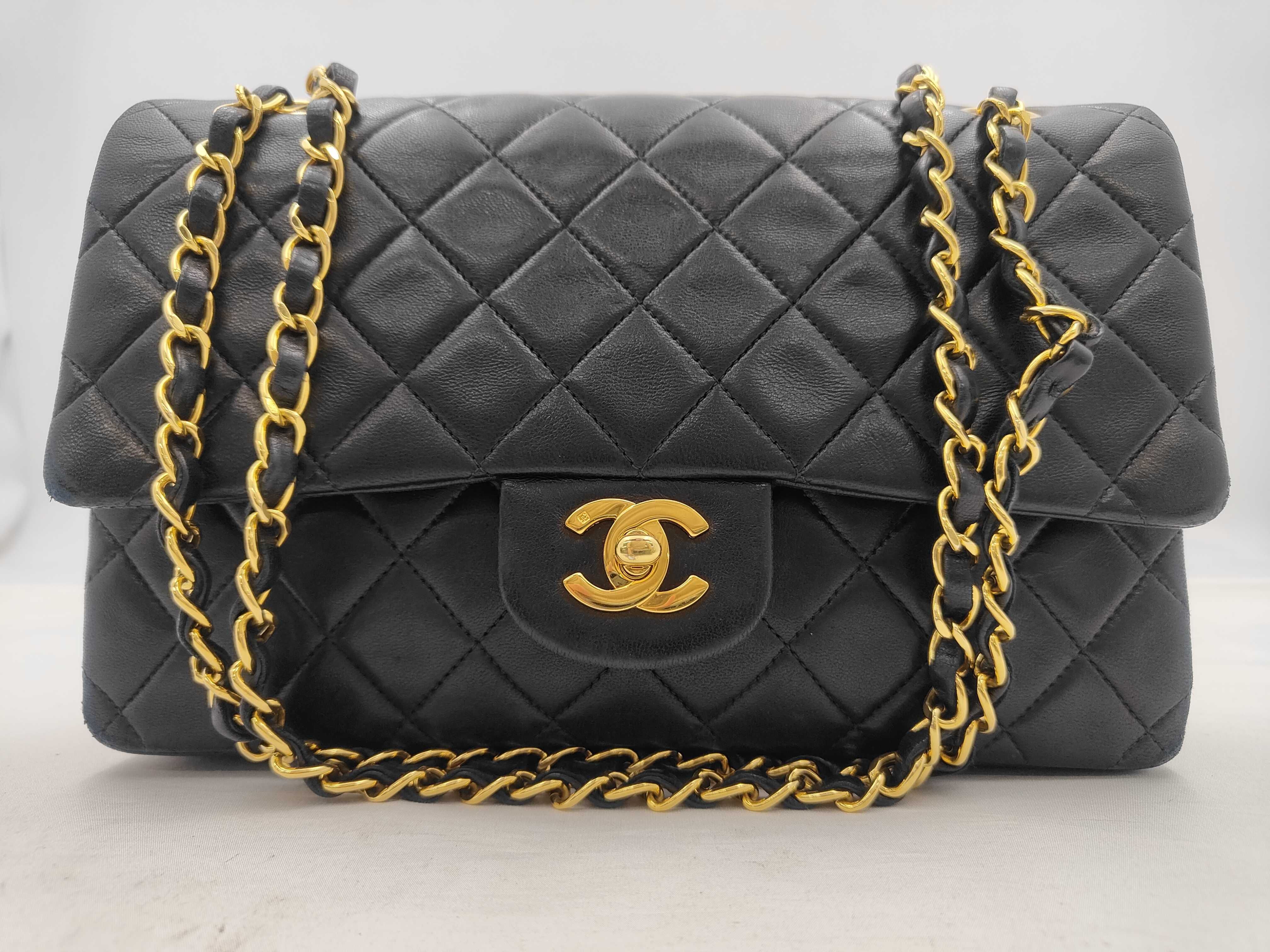 Matelassé 25 Double Flap Double Chain Lambskin Shoulder Bag