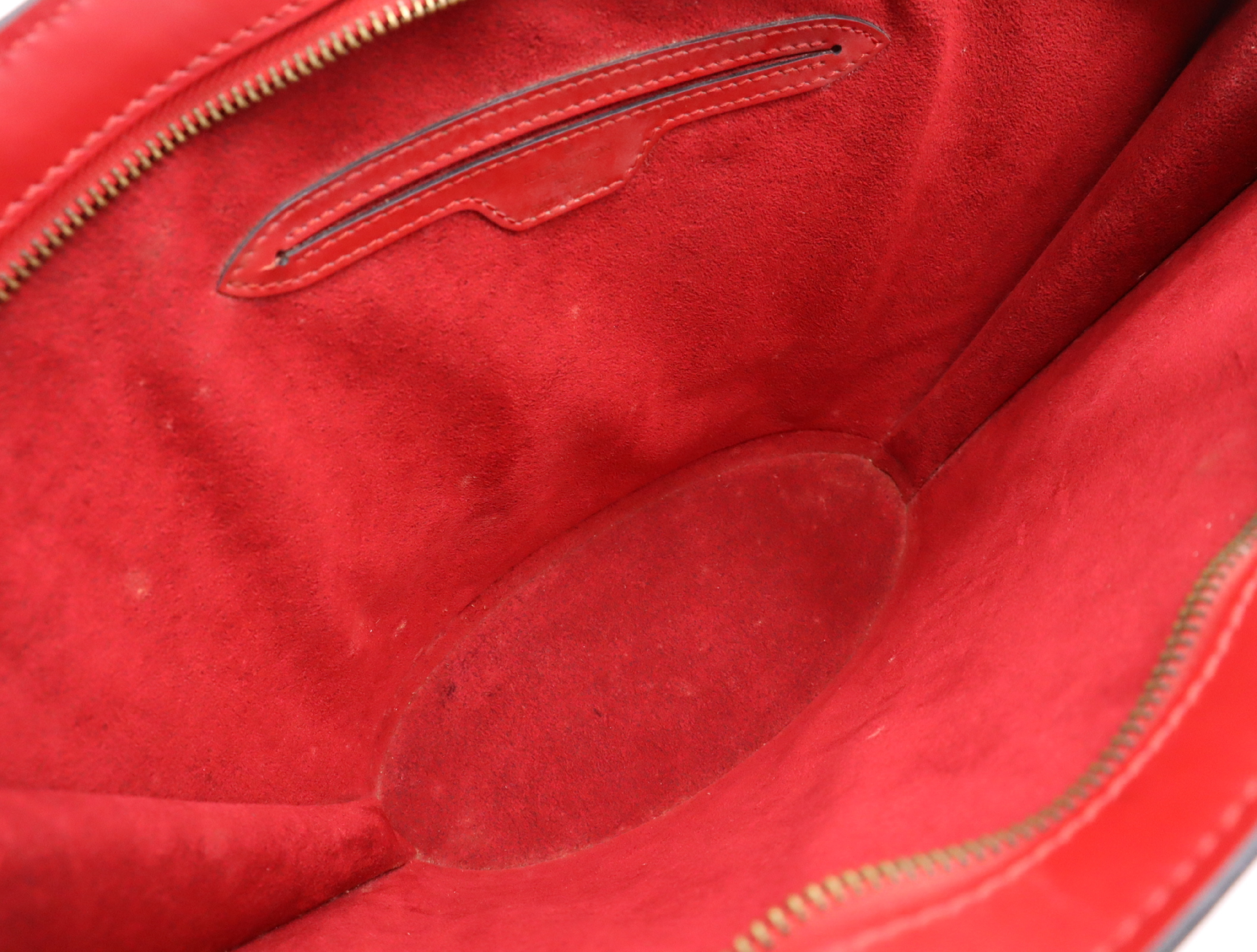 M52277 Epi Saint Jacques Castilian Red Tote Bag — view 15