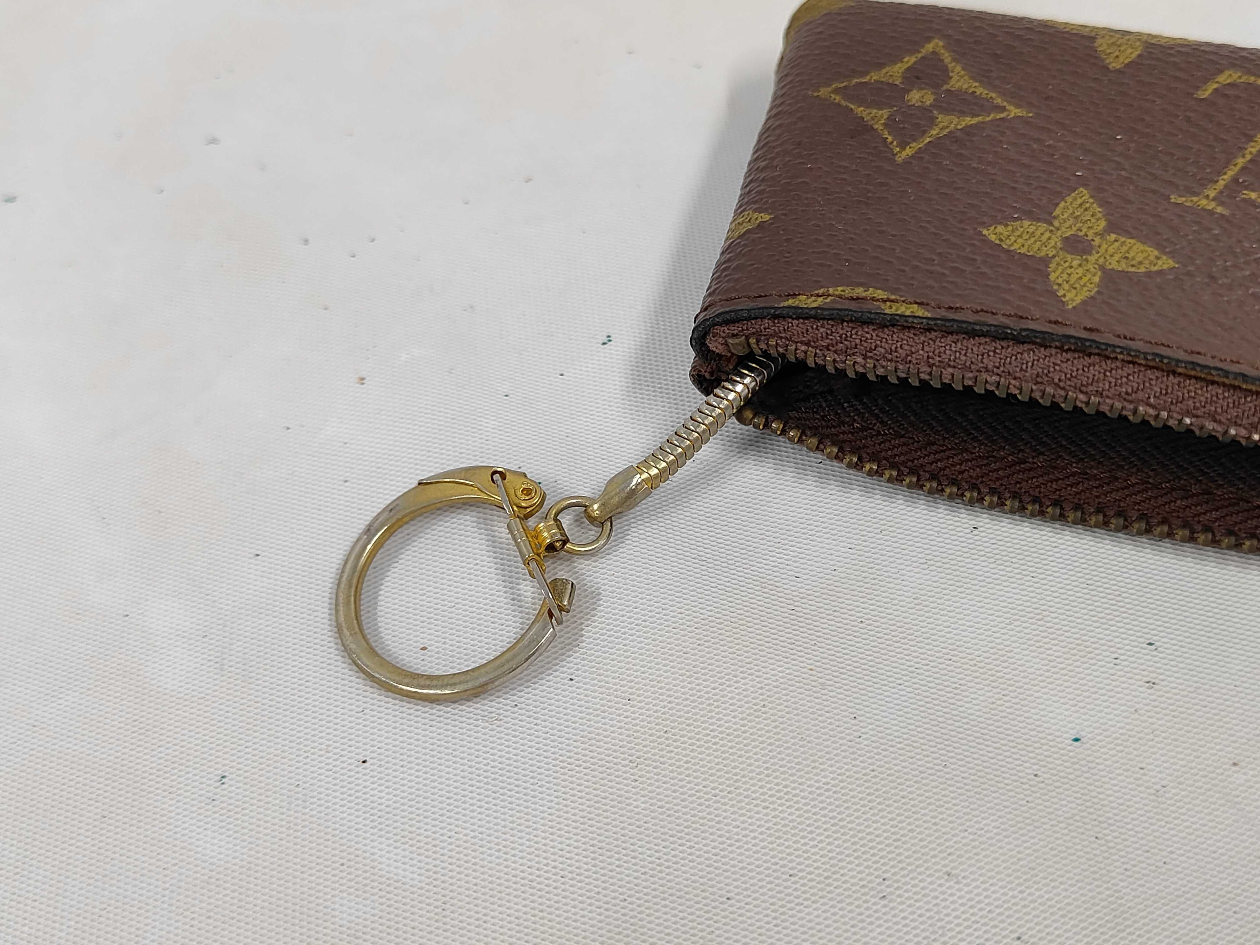Monogram M62650 Pochette Clé Vintage Other Accessories — view 6