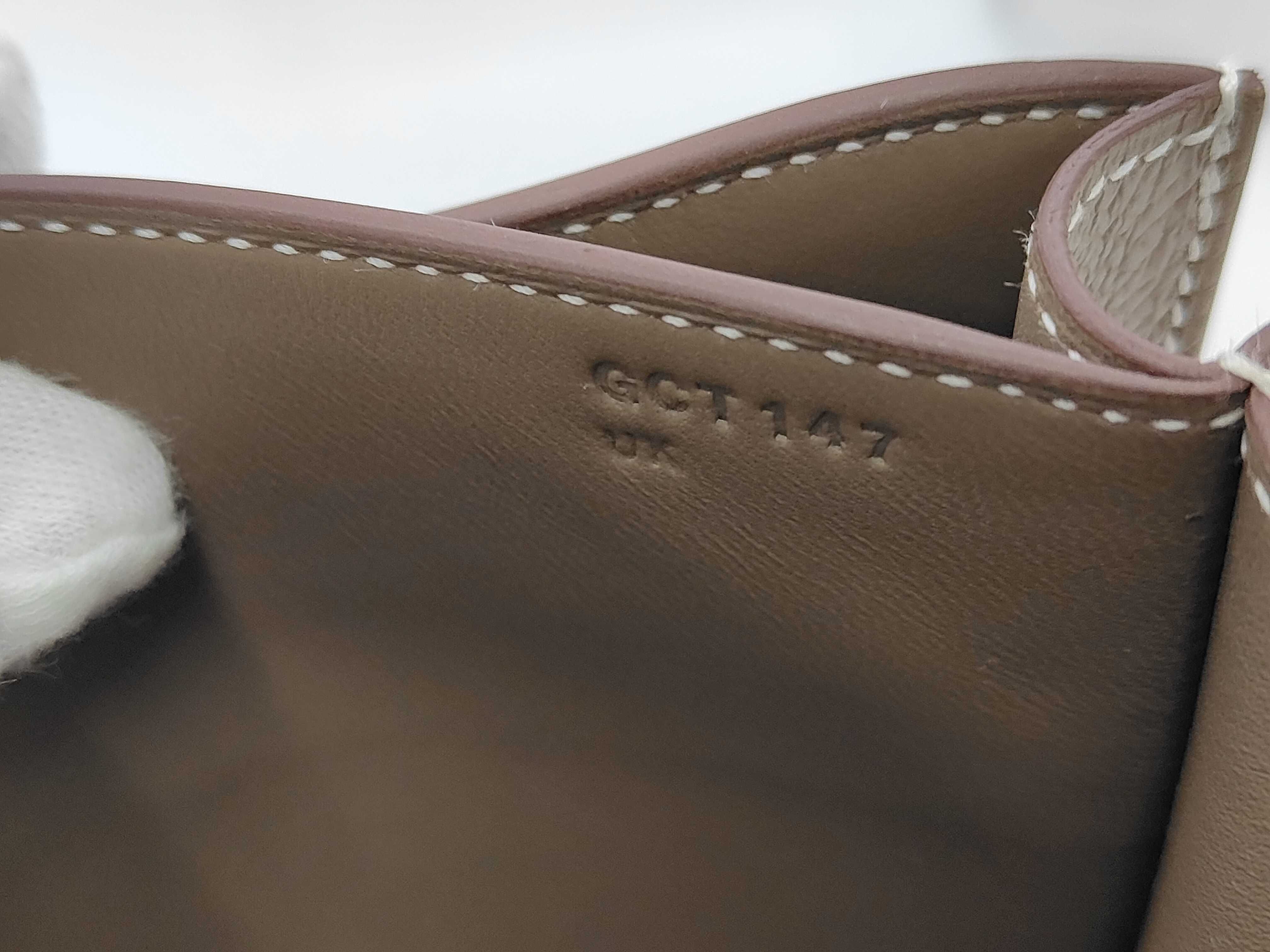 Constance Mini 18, Veau Epsom leather, Etoupe color, silver hardware, G stamp, shoulder bag — view 12