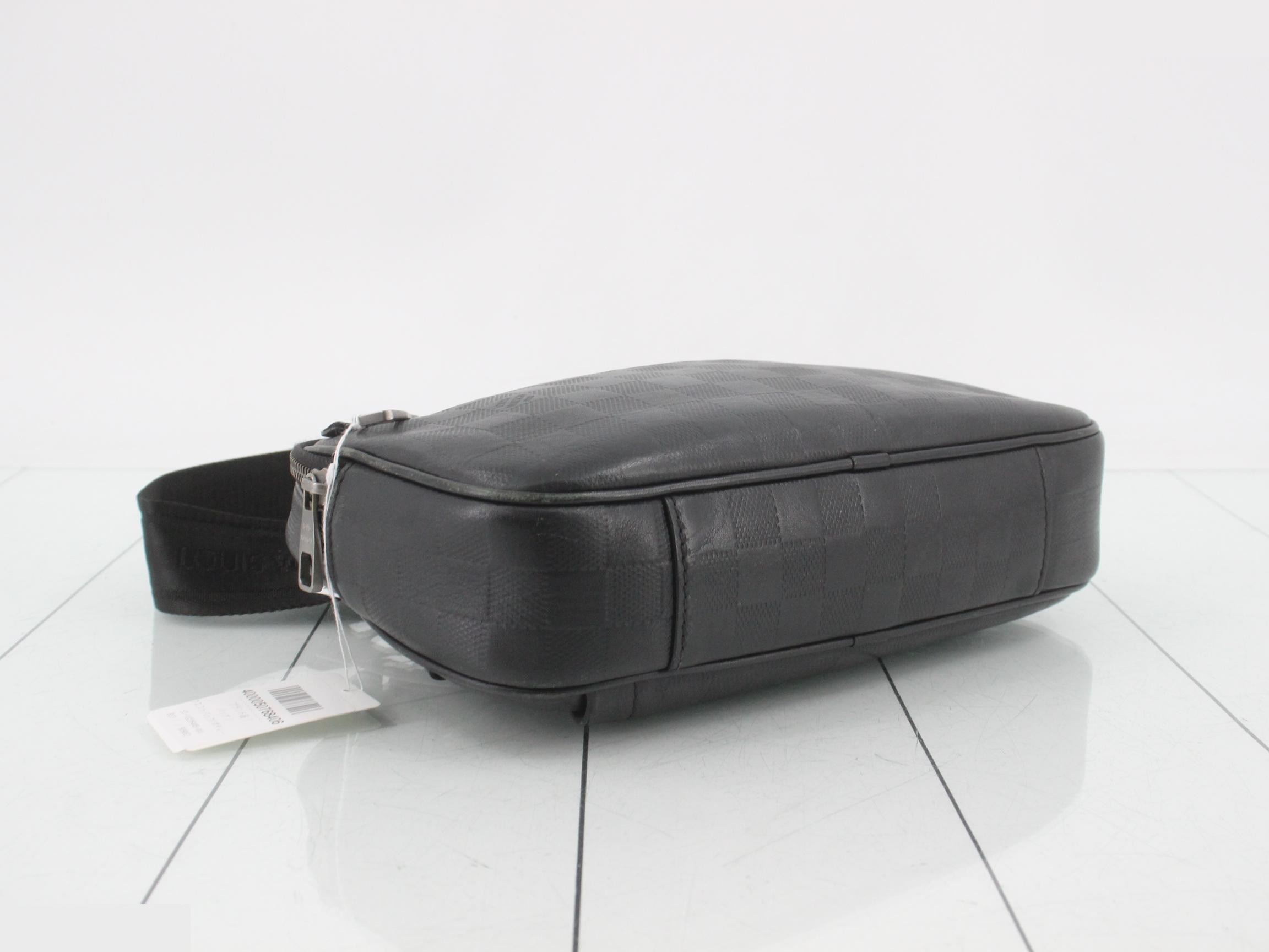 Damier Infini Waist Bag — view 5