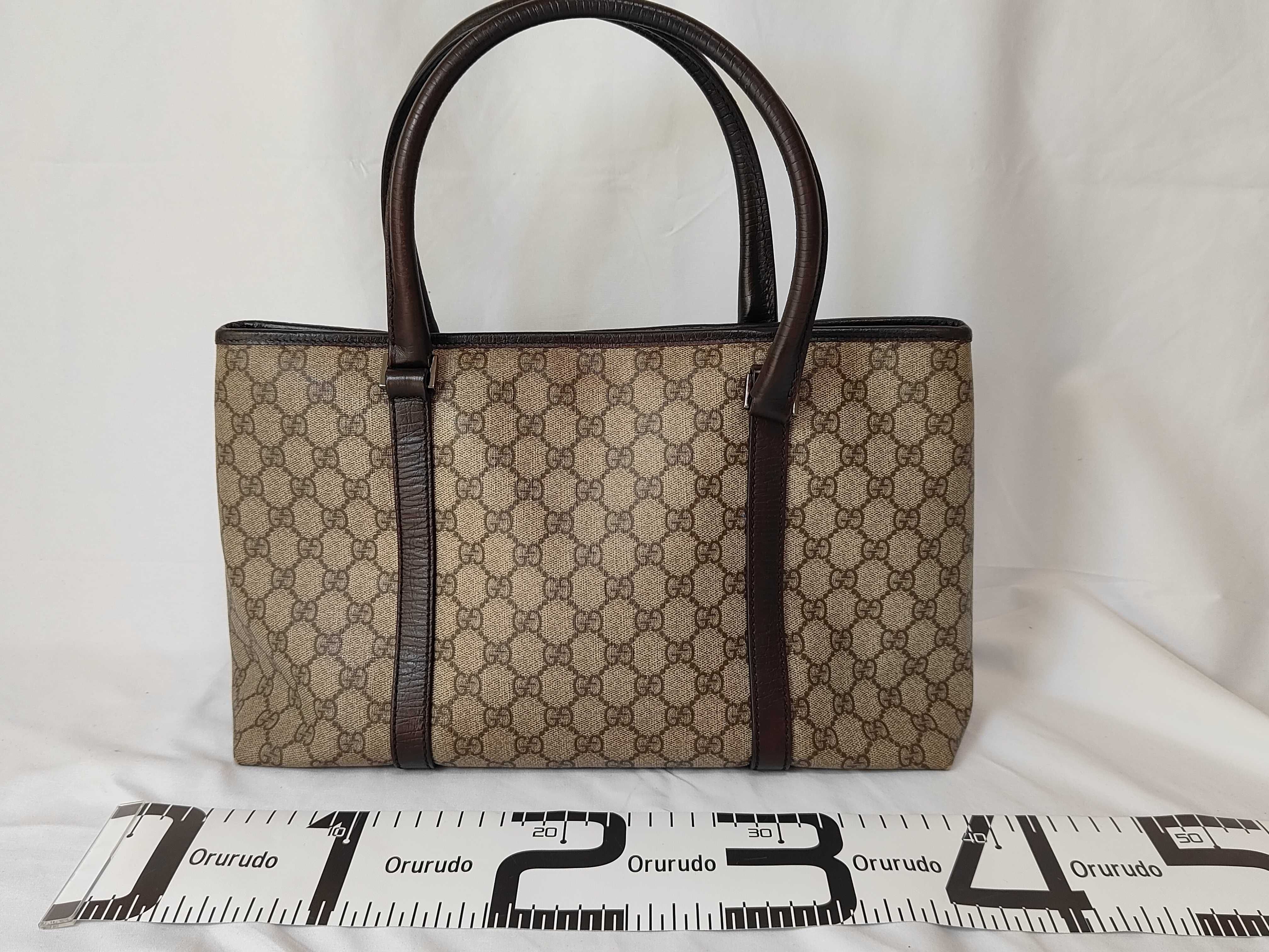 GG Supreme Vintage GG Supreme Shoulder Tote Bag — view 2