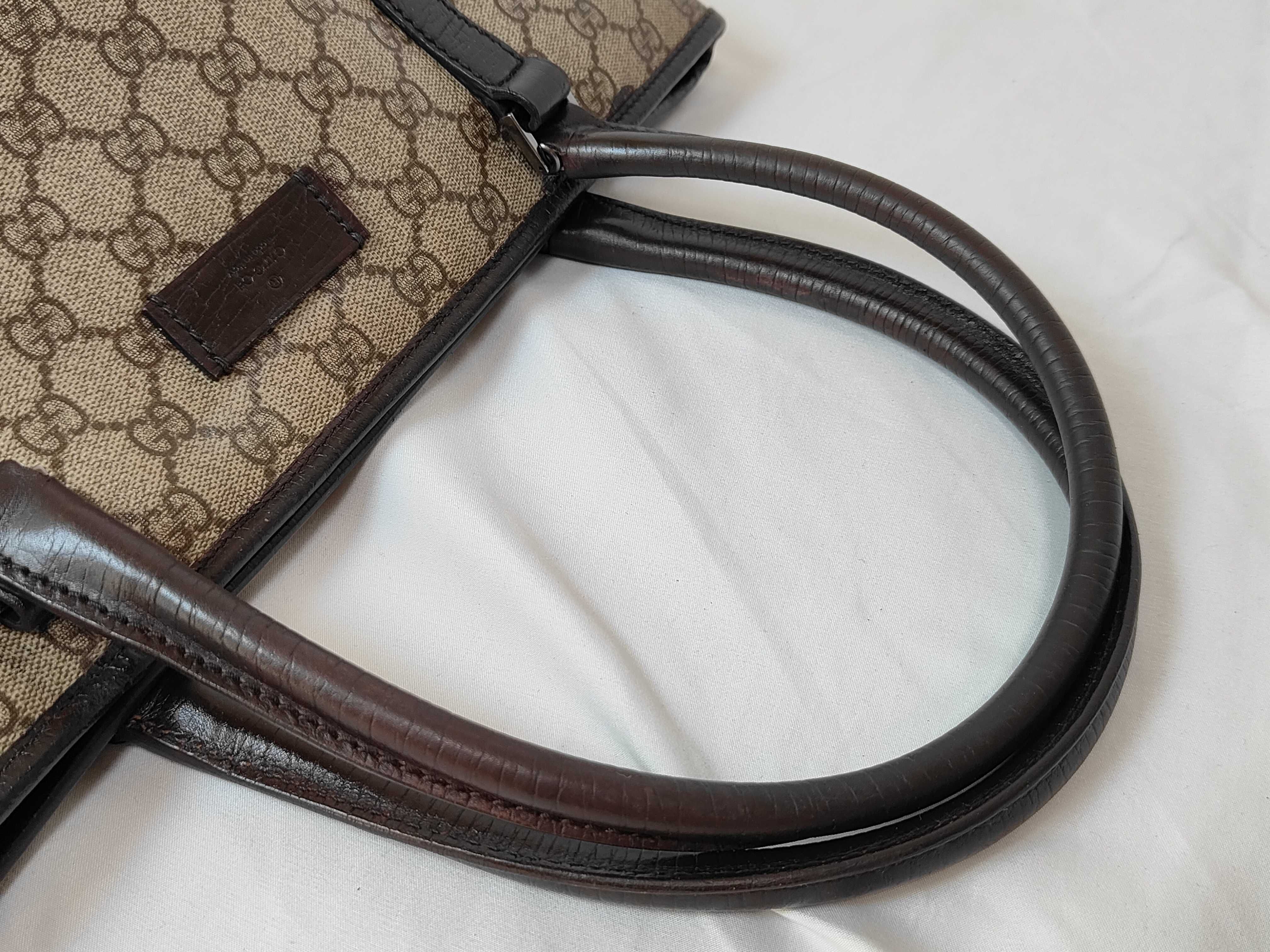 GG Supreme Vintage GG Supreme Shoulder Tote Bag — view 3