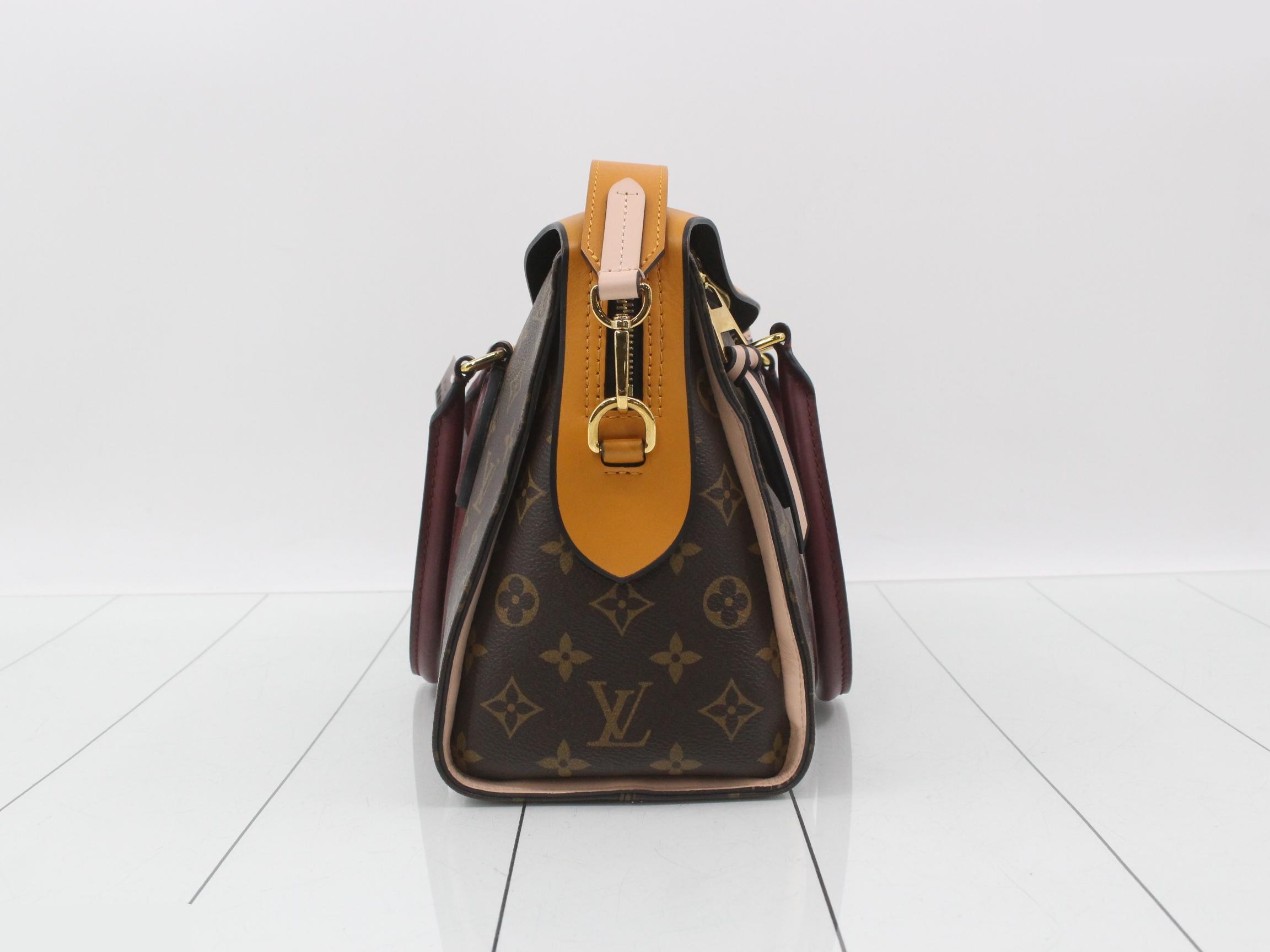 Shoulder bag — view 4