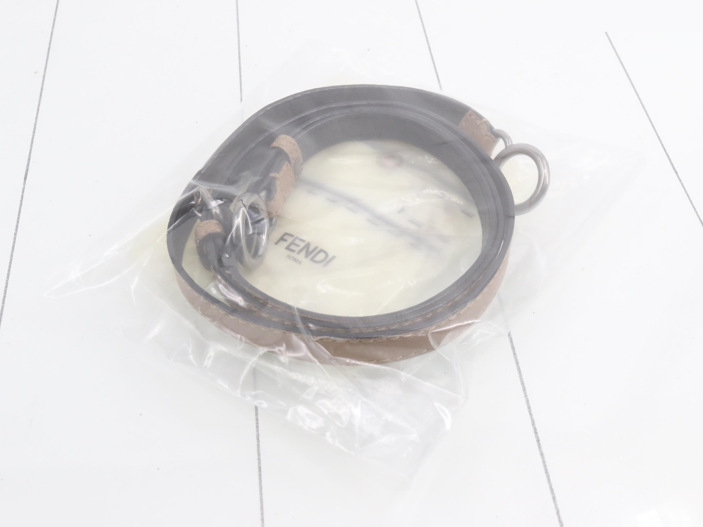 handbag — view 7
