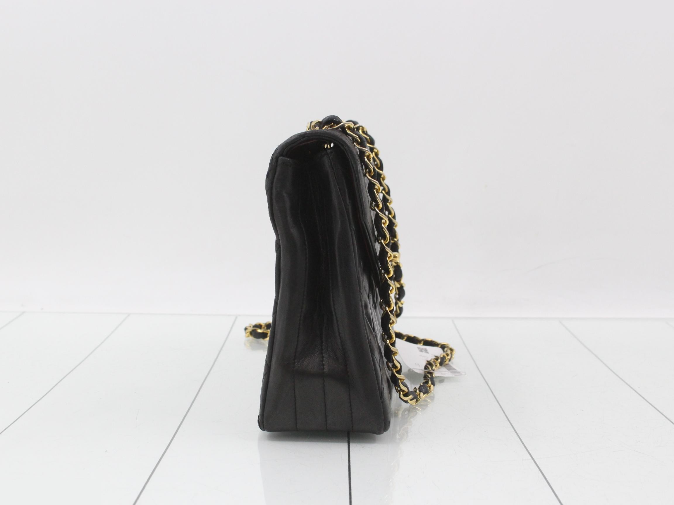 Matelassé (bag) - Shoulder bag — view 4