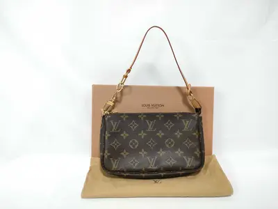 Monogram Louis Vuitton Pochette Accessoires Pouch