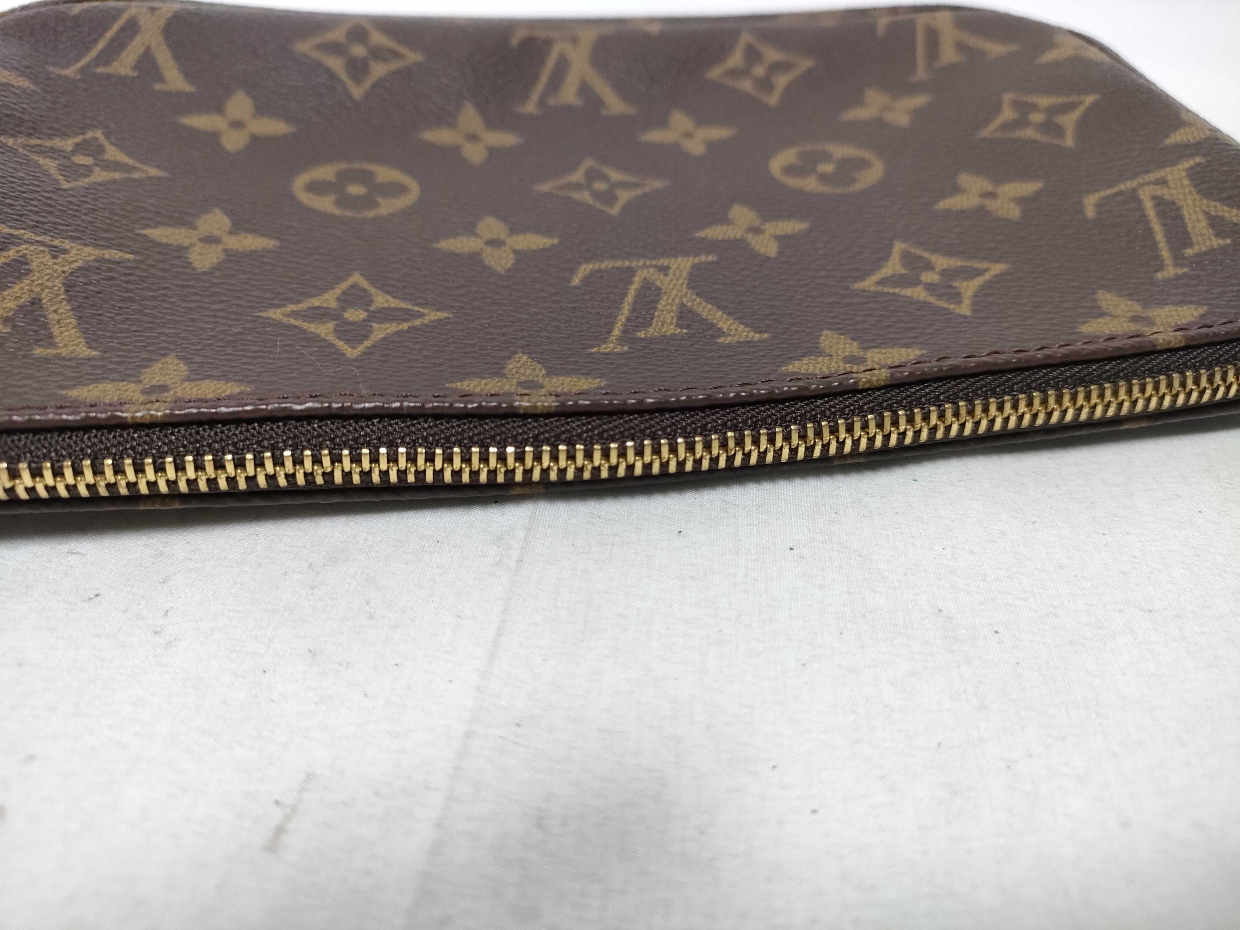 Monogram Louis Vuitton Pochette Accessoires Pouch — view 14